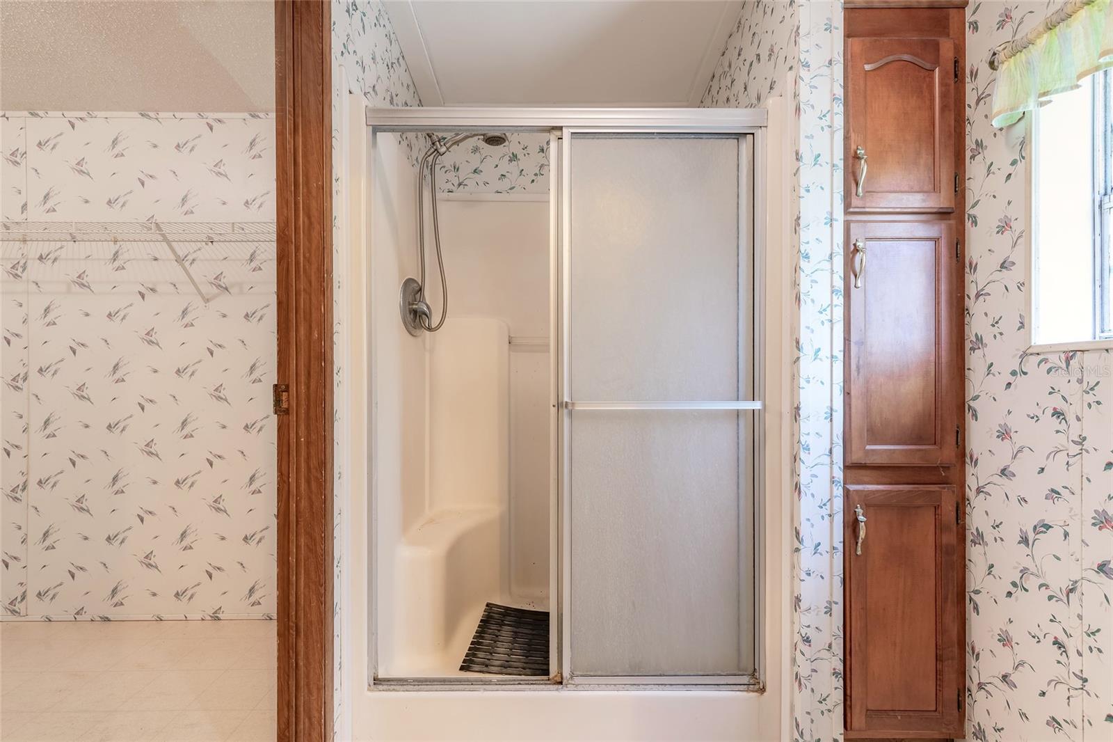 Image 22 of 43 For 2127 Oak Street