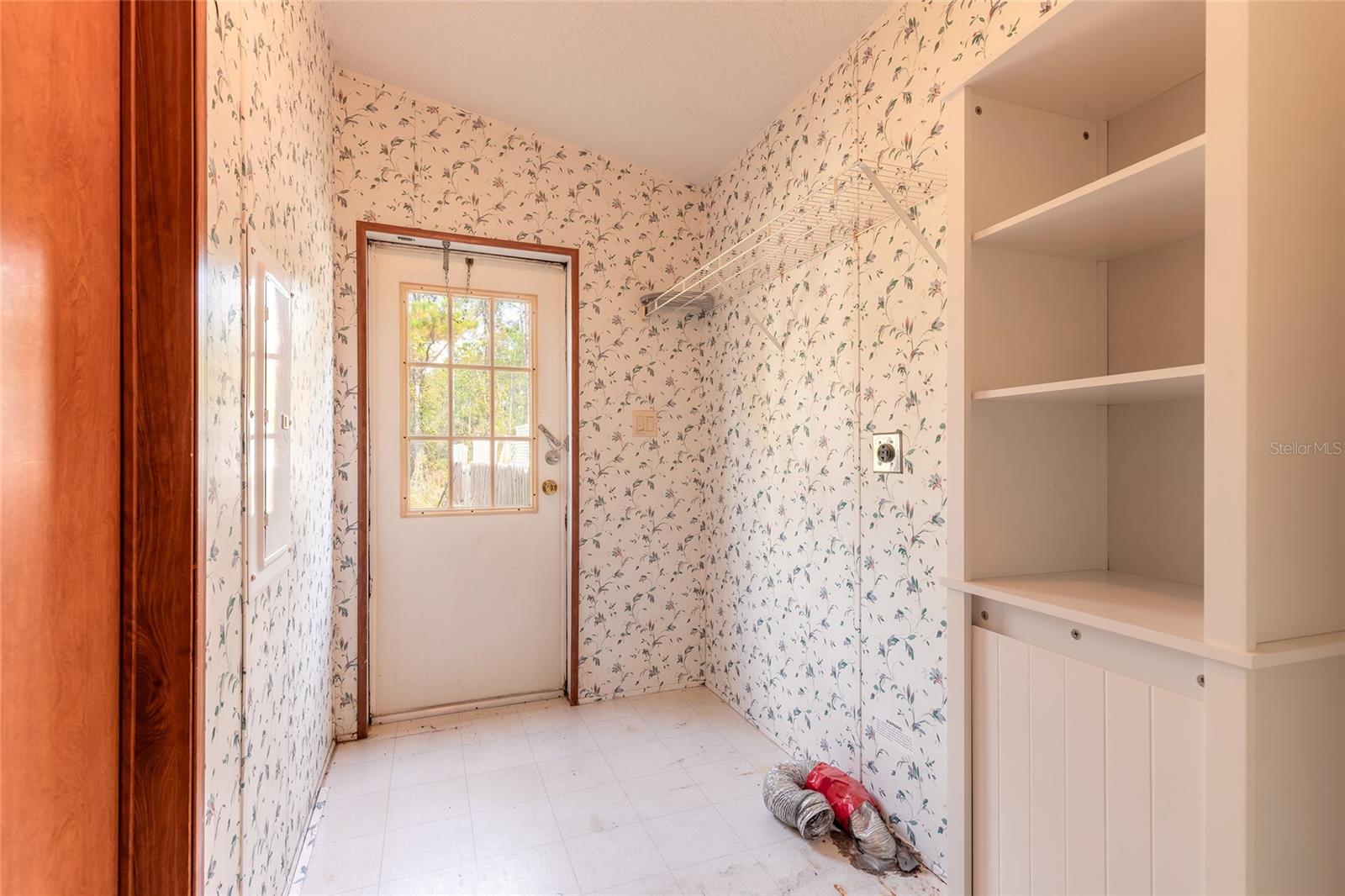 Image 28 of 43 For 2127 Oak Street