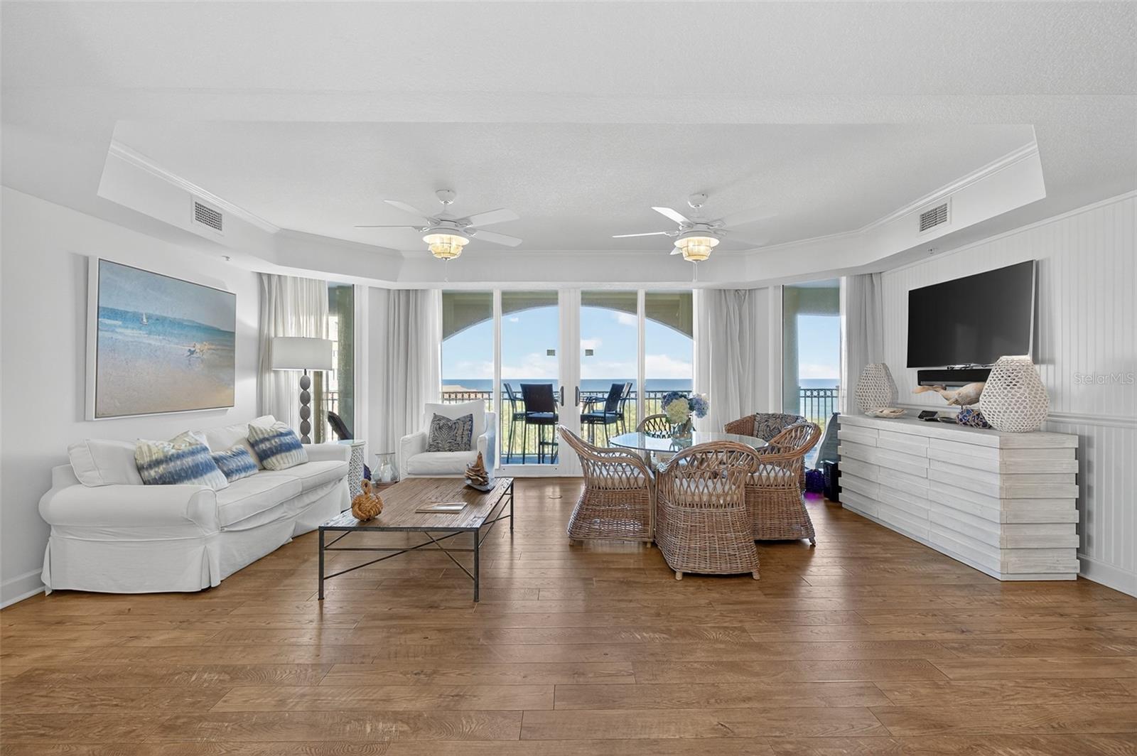 Image 6 of 100 For 200 Ocean Crest Drive 605