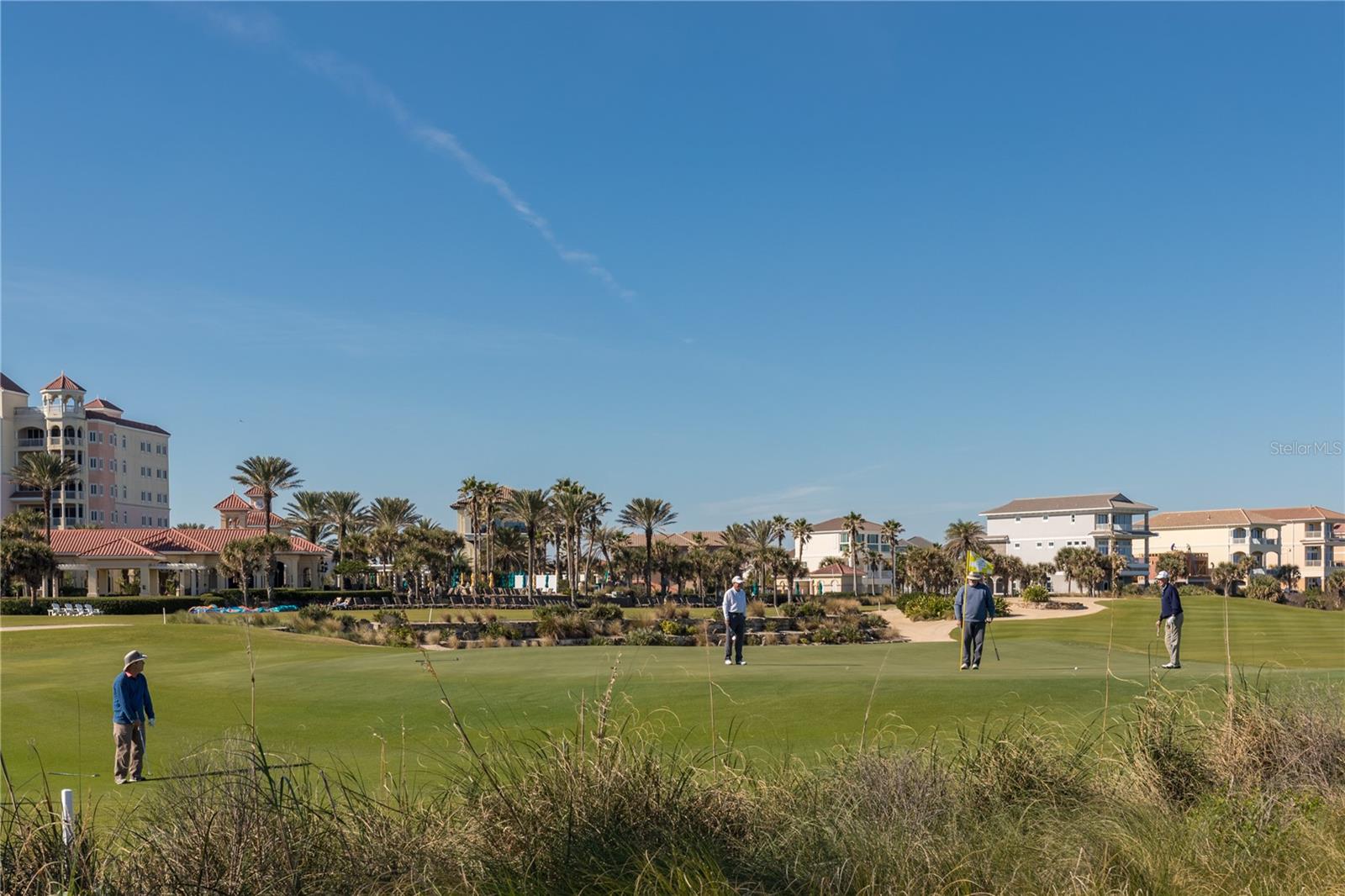 Image 88 of 100 For 200 Ocean Crest Drive 605