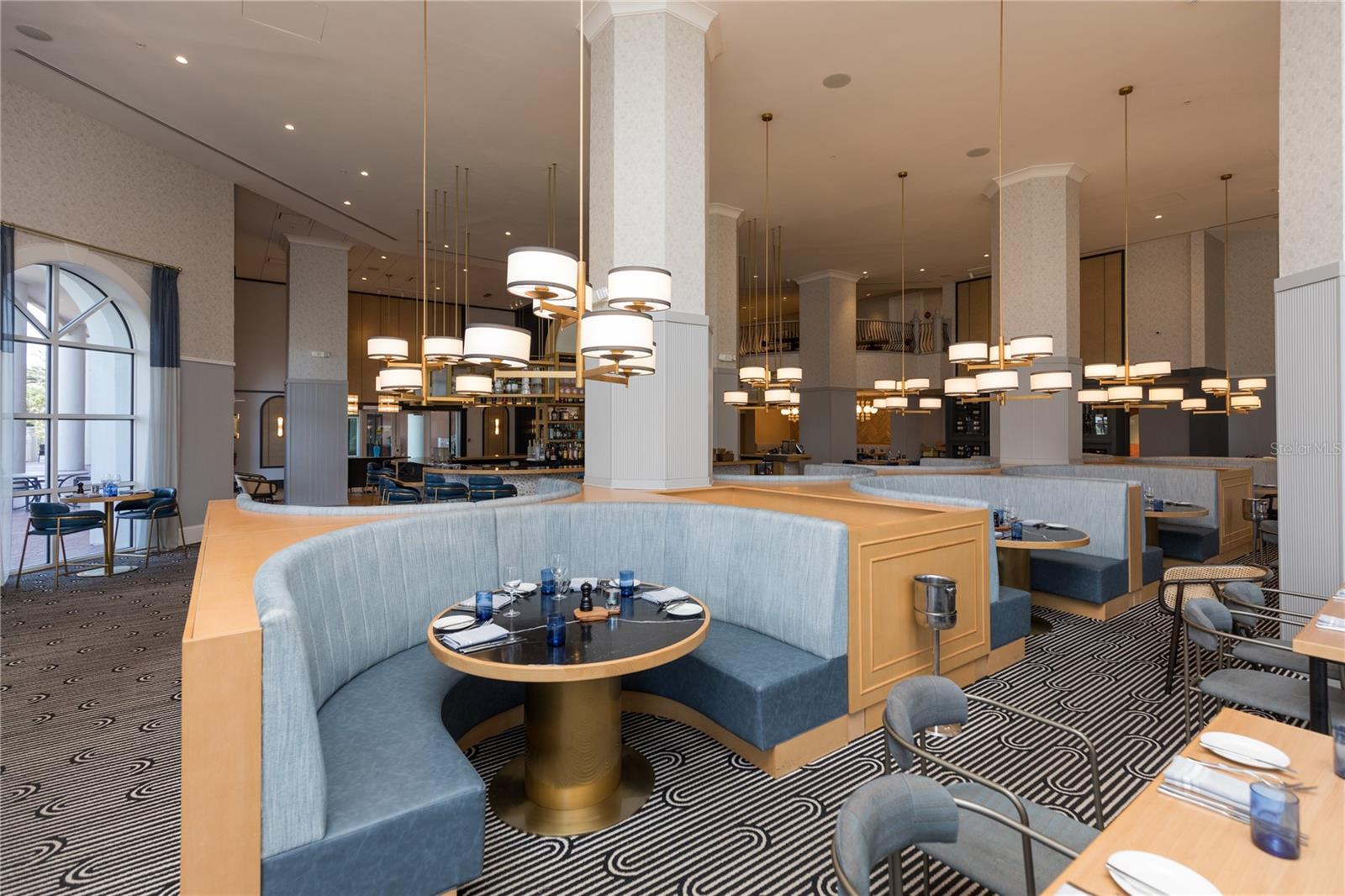 Image 91 of 100 For 200 Ocean Crest Drive 605