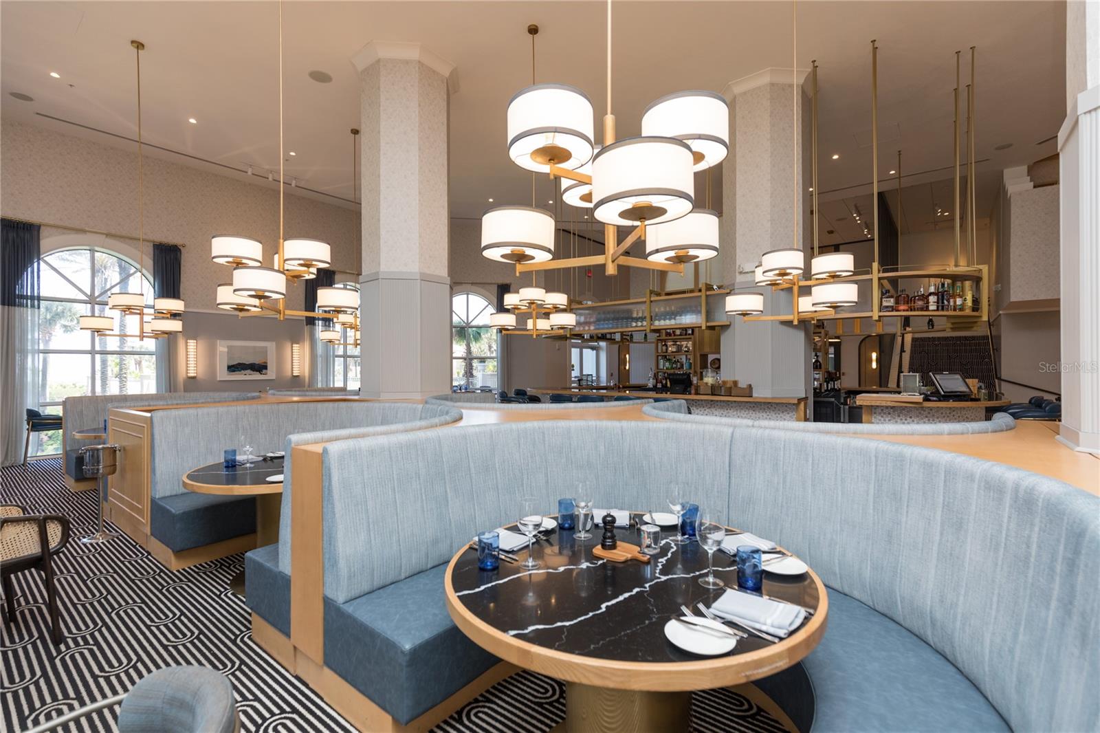 Image 92 of 100 For 200 Ocean Crest Drive 605