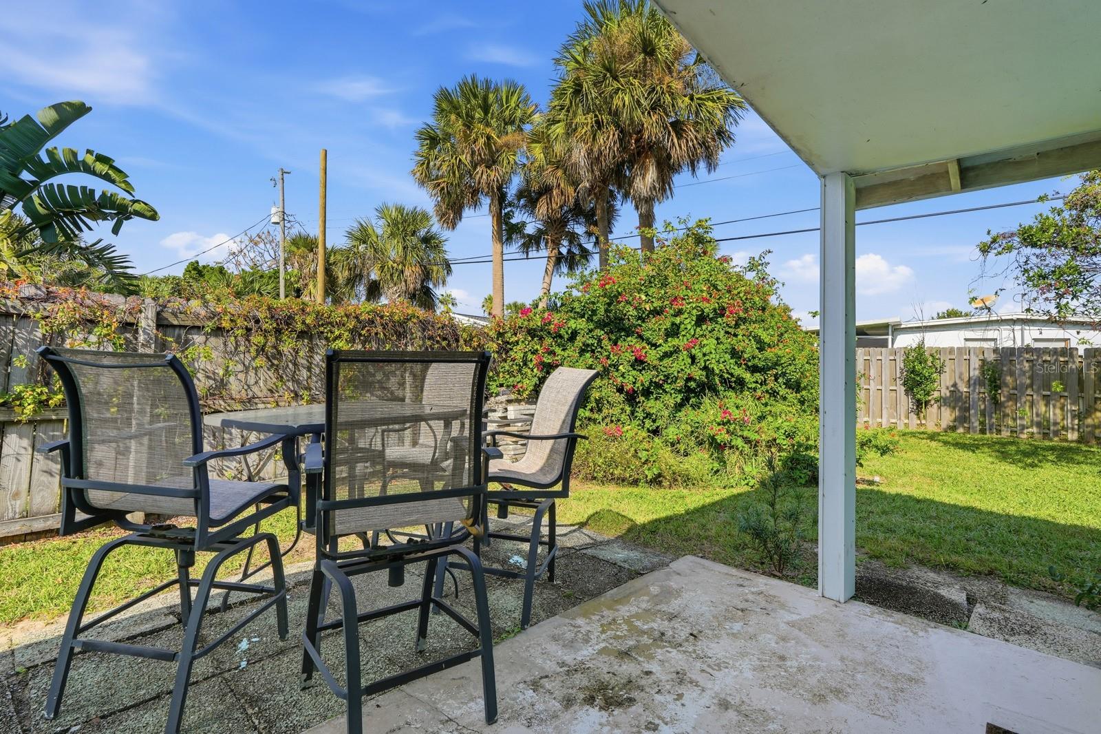 Image 21 of 32 For 119 Essex Drive