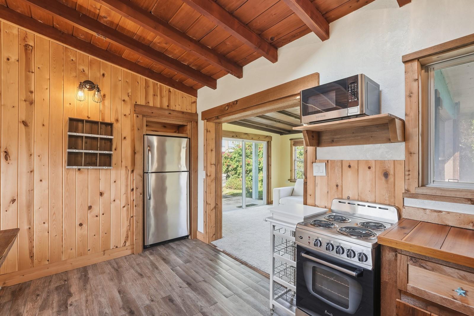 Image 9 of 32 For 119 Essex Drive