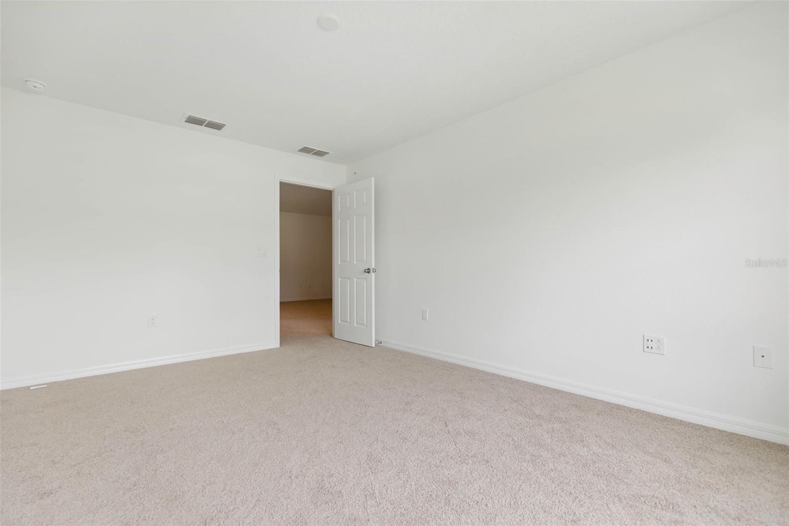 Image 16 of 20 For 20 Buttonwood Lane