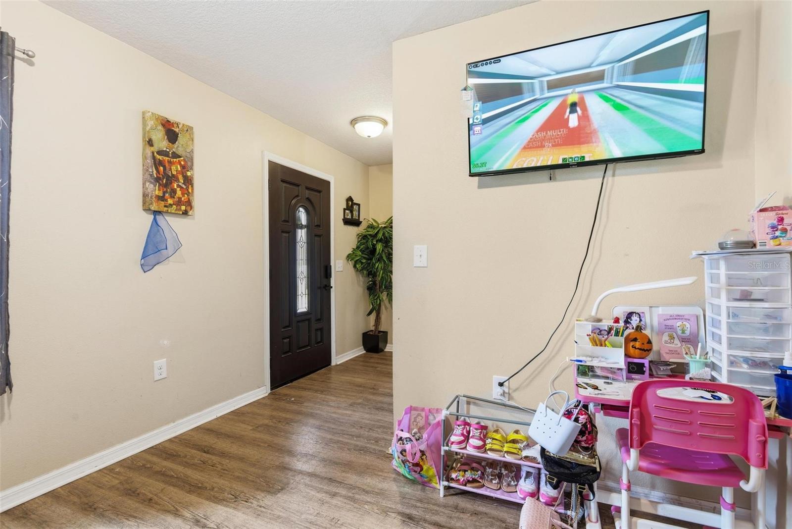 Image 7 of 37 For 51 Birchwood Drive