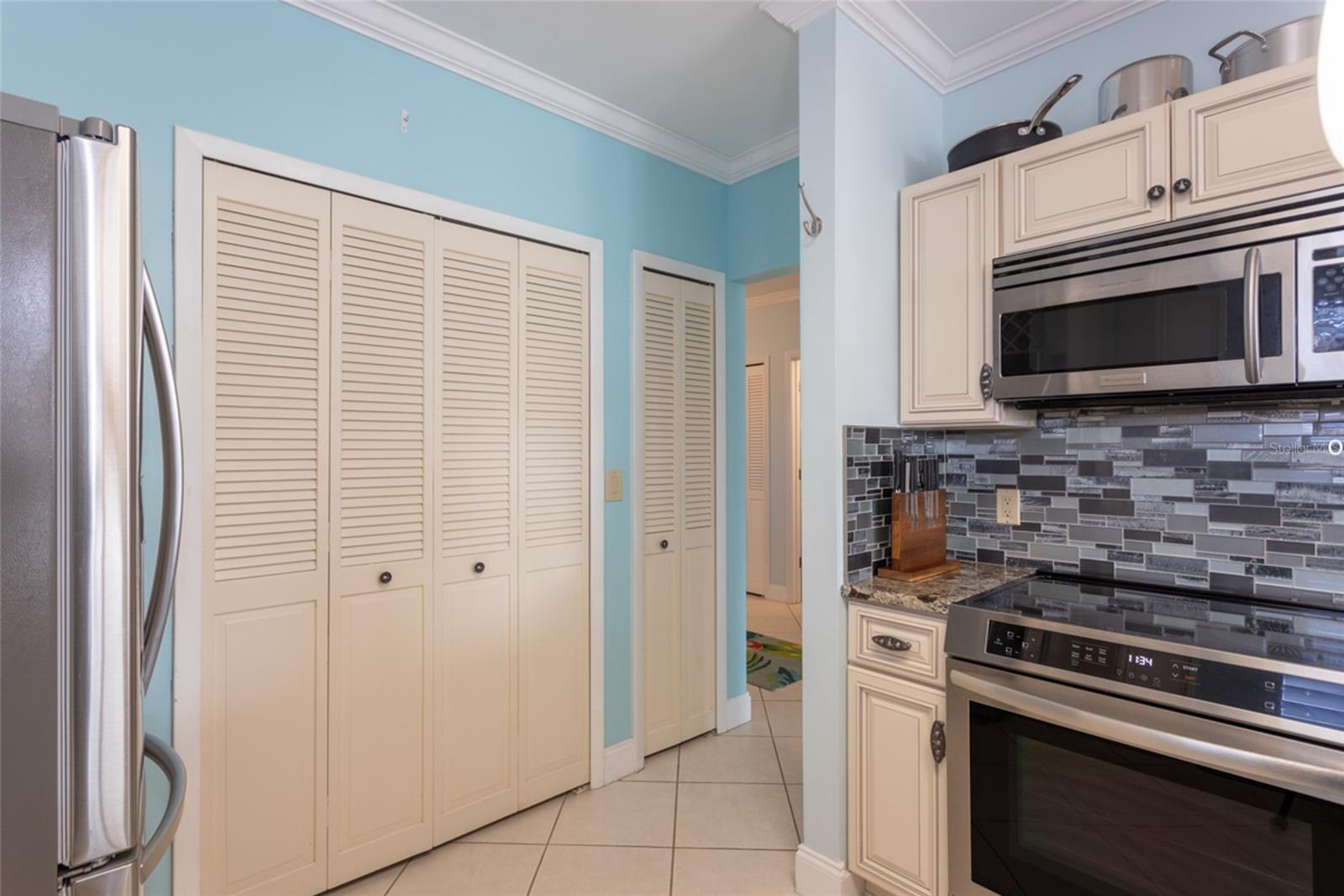 Image 10 of 42 For 68 Rivers Edge Lane 68