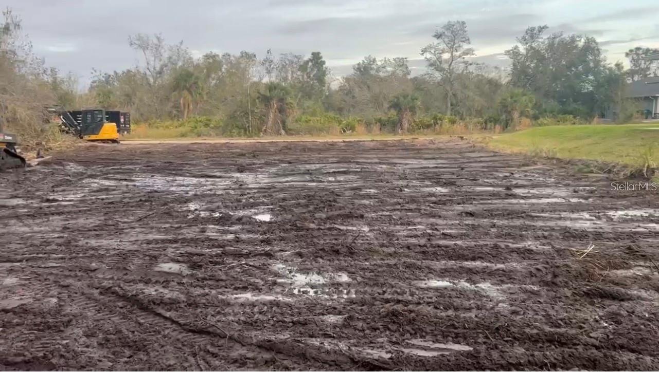 Image 2 of 2 For 473 Bounds Street