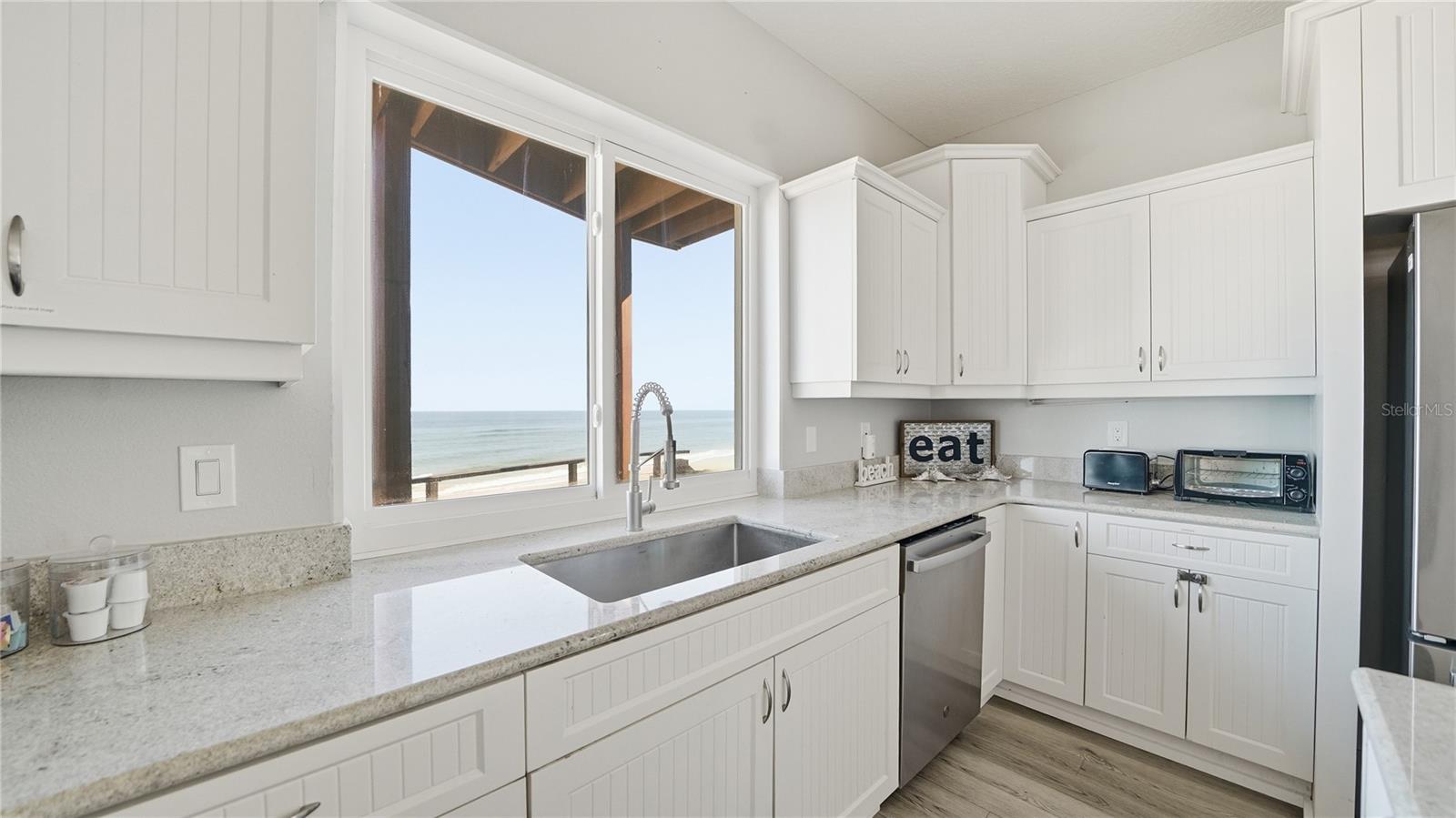 Image 16 of 82 For 3341 Ocean Shore Boulevard