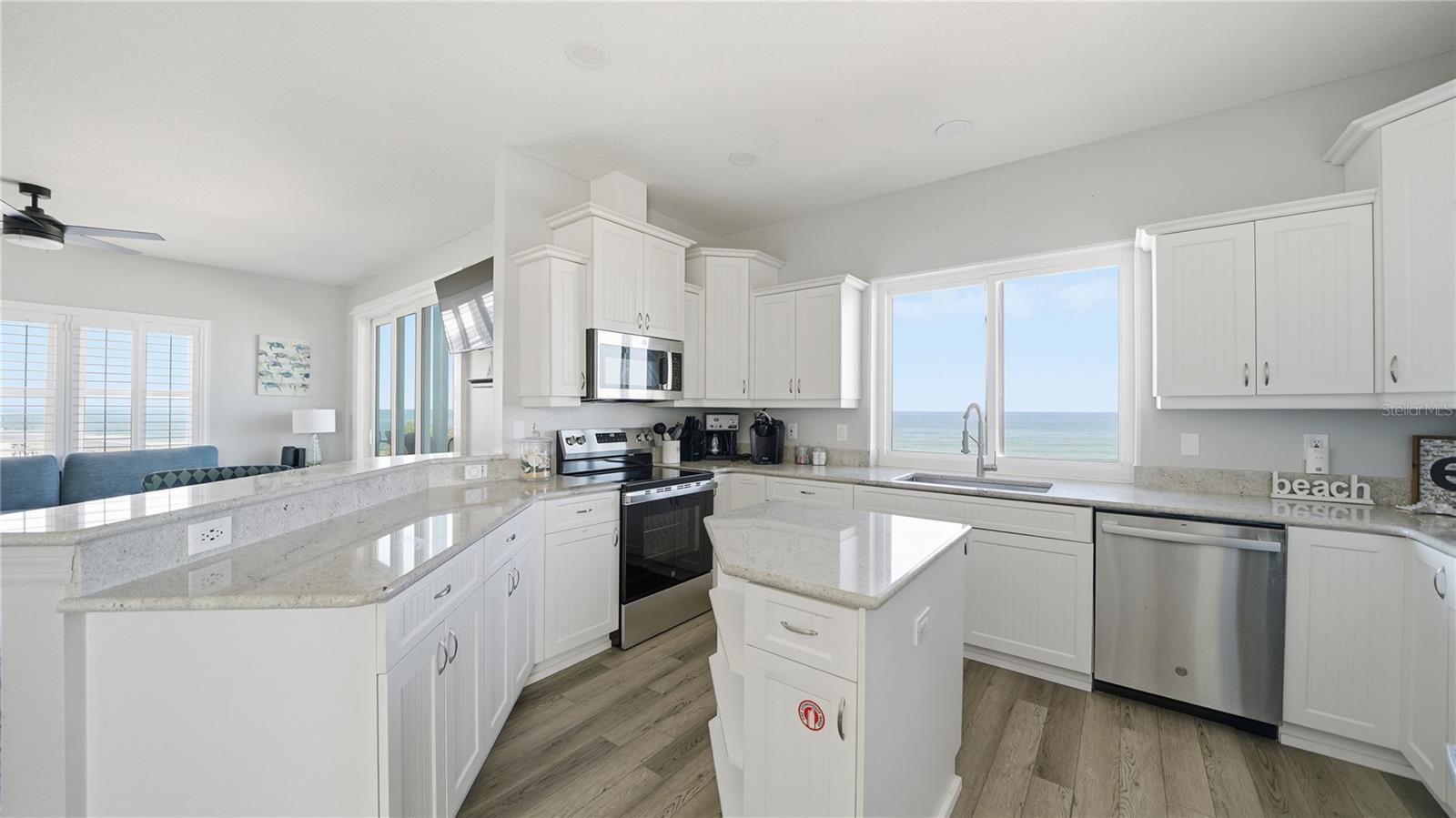 Image 6 of 82 For 3341 Ocean Shore Boulevard