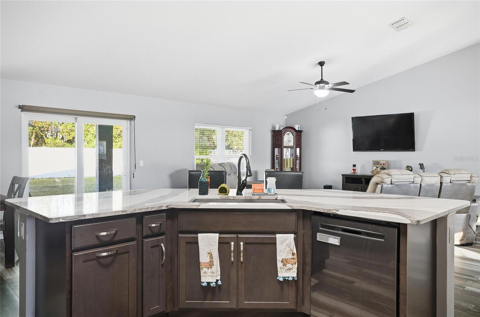 Image 22 of 49 For 28 Biscay Lane