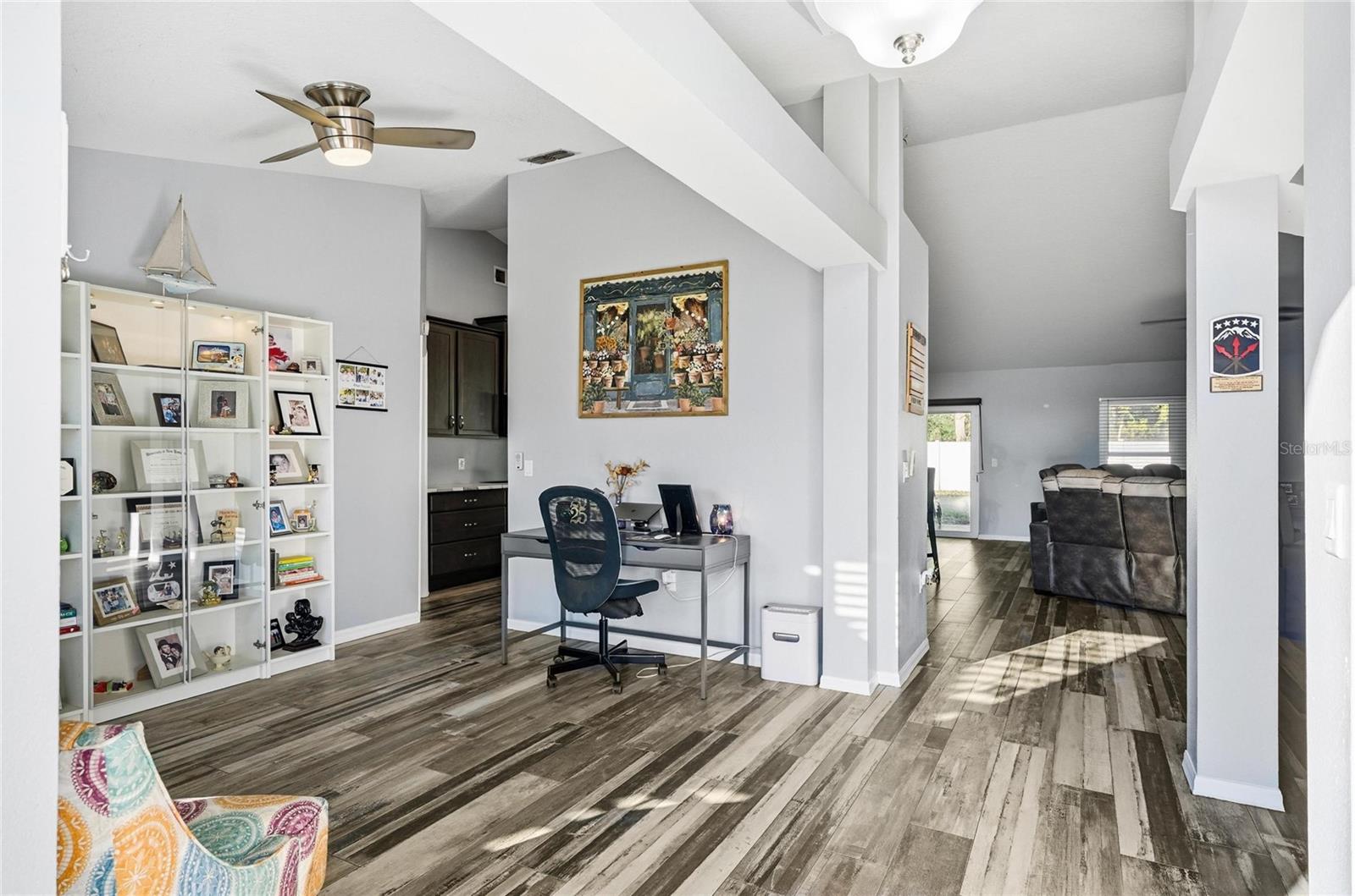 Image 9 of 49 For 28 Biscay Lane