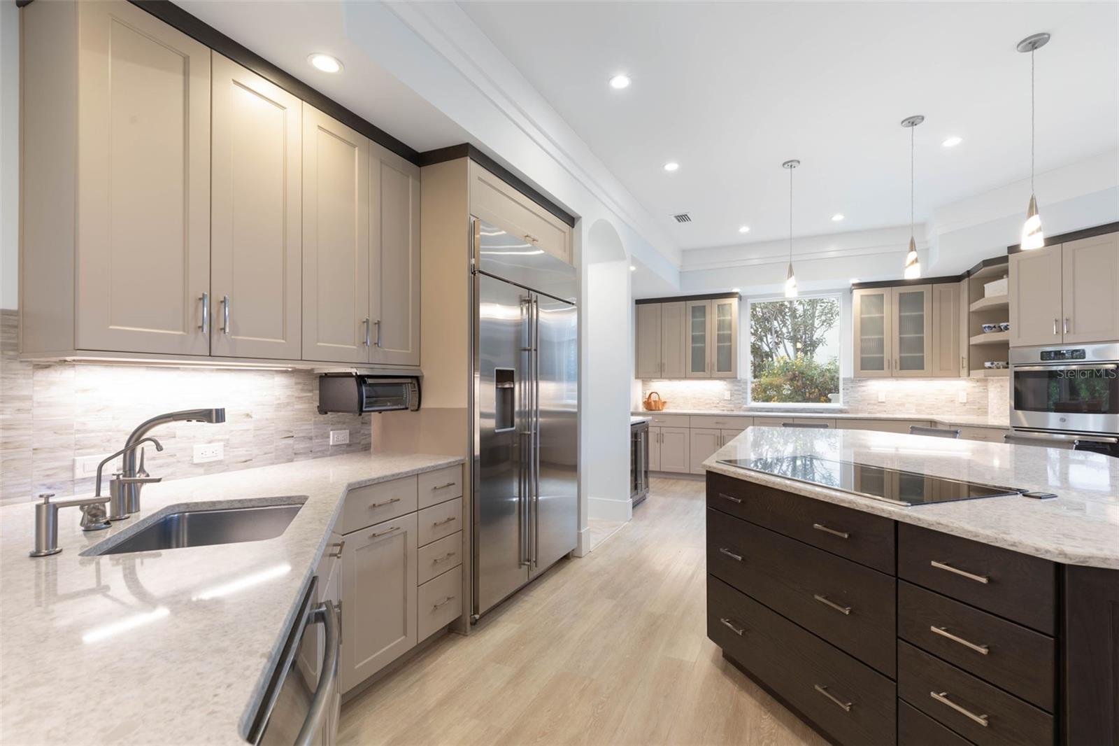 Image 20 of 71 For 2 Driftwood Lane