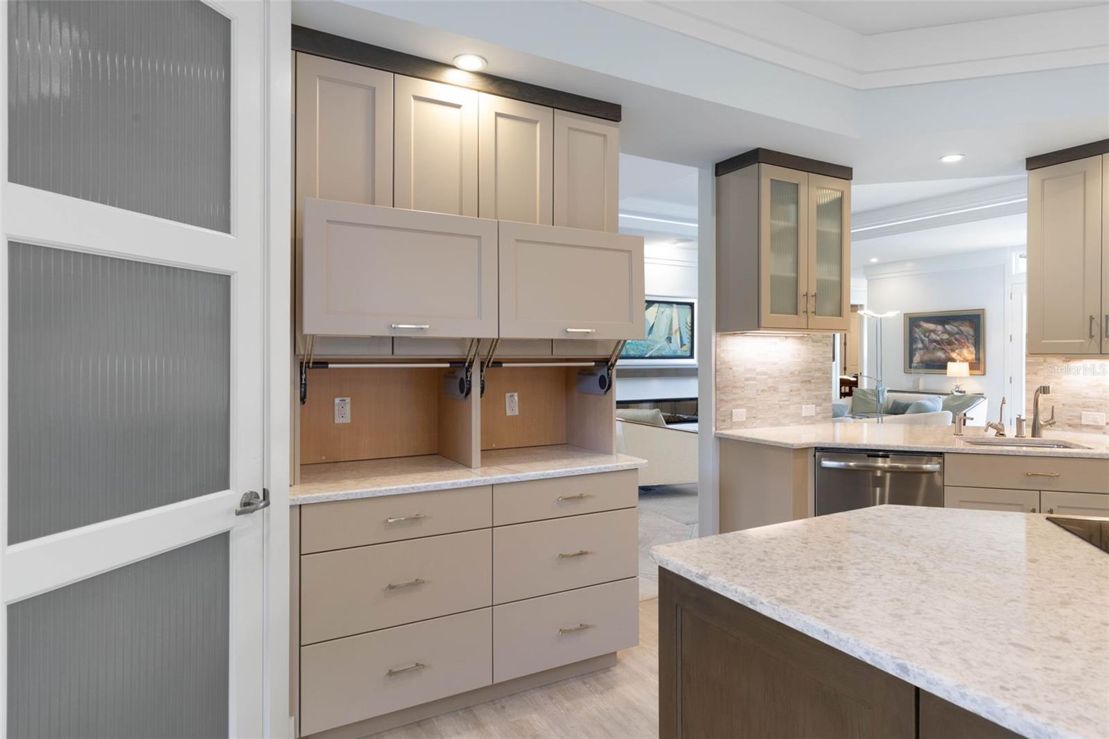 Image 26 of 71 For 2 Driftwood Lane