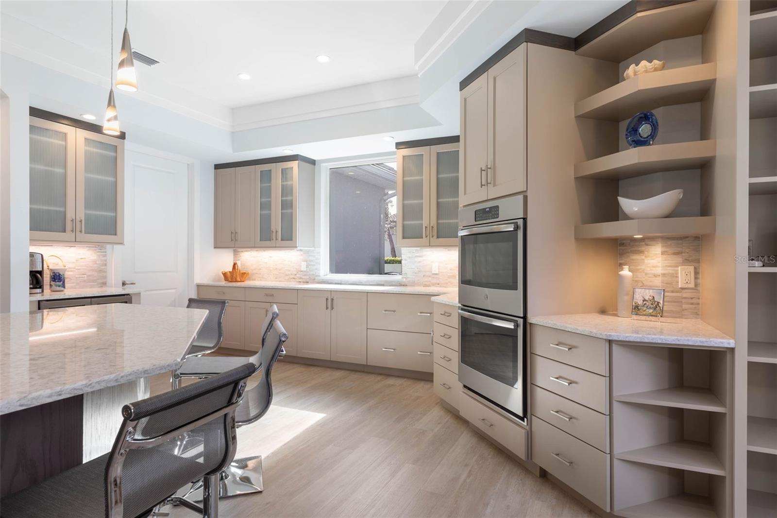 Image 27 of 71 For 2 Driftwood Lane