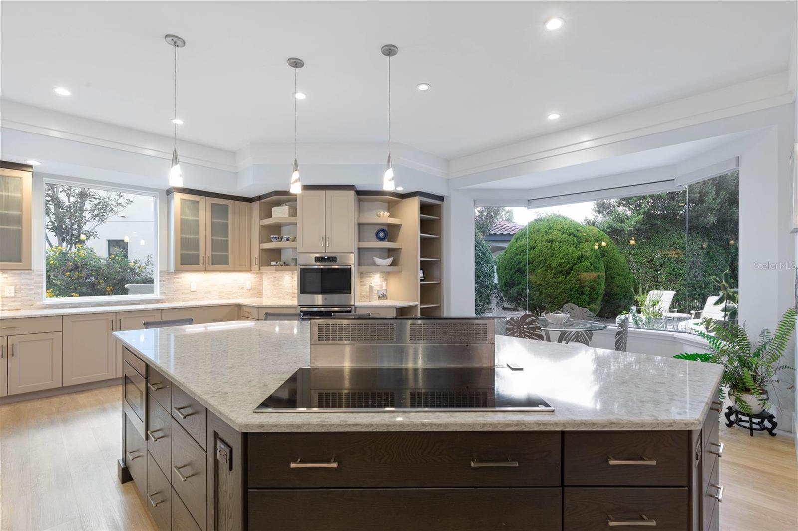 Image 4 of 71 For 2 Driftwood Lane