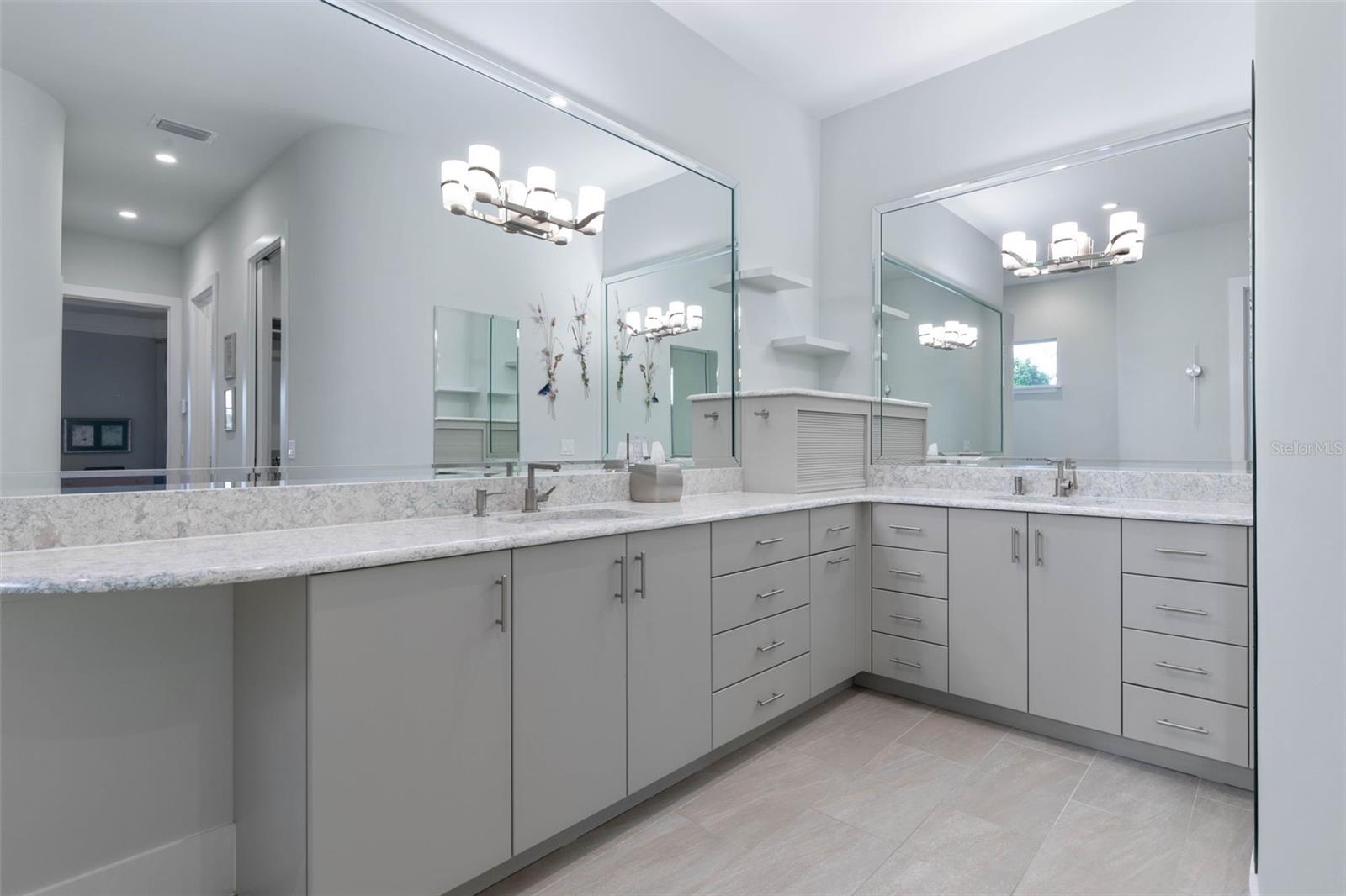 Image 42 of 71 For 2 Driftwood Lane