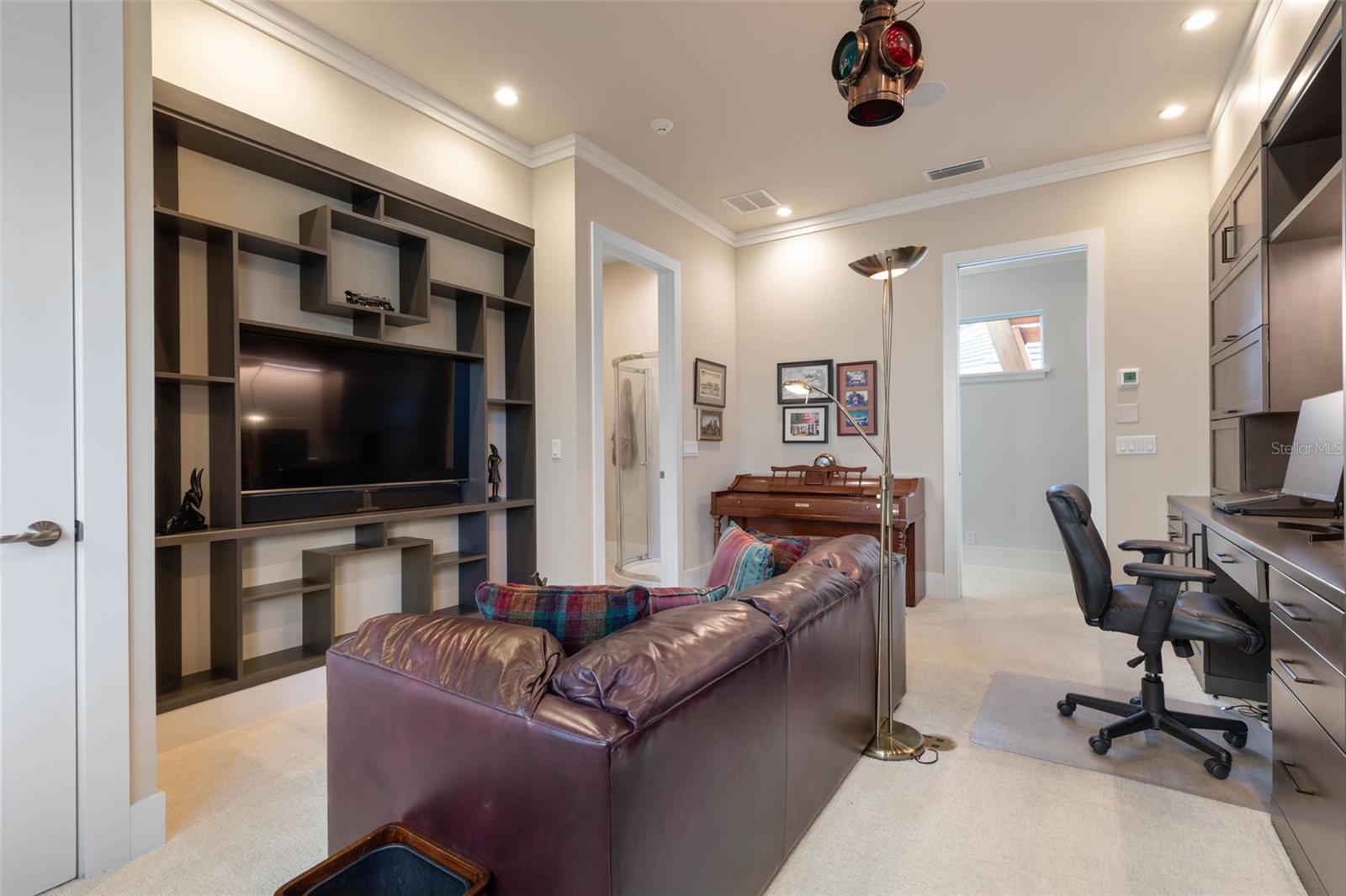 Image 51 of 71 For 2 Driftwood Lane