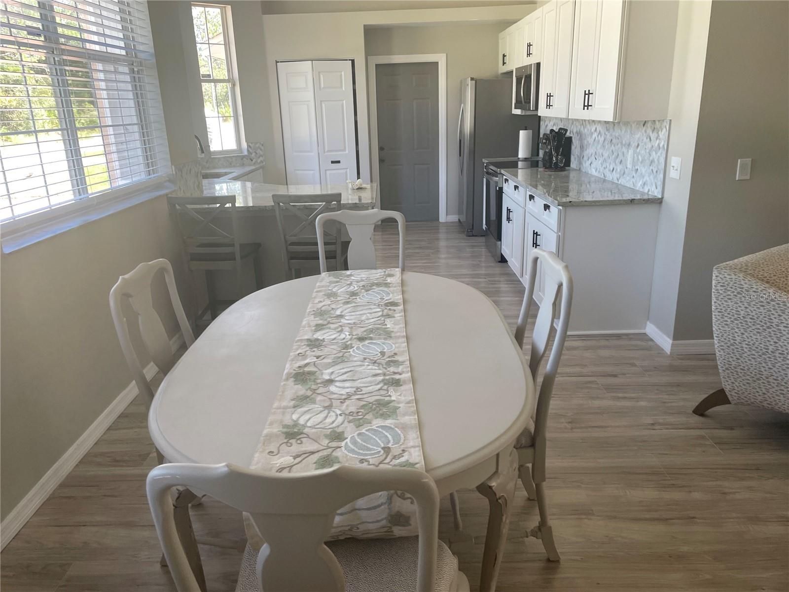 Image 17 of 21 For 2 Unity Court