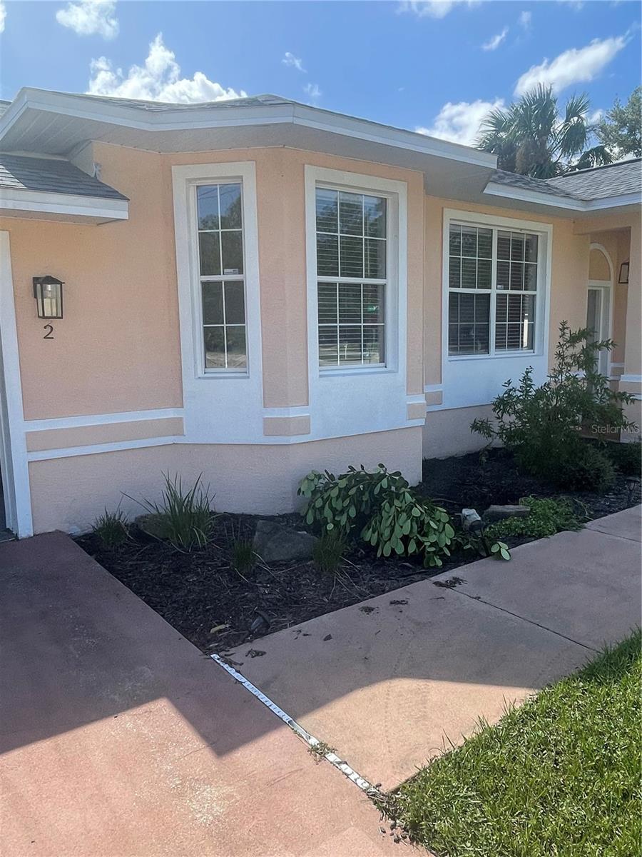 Image 3 of 21 For 2 Unity Court