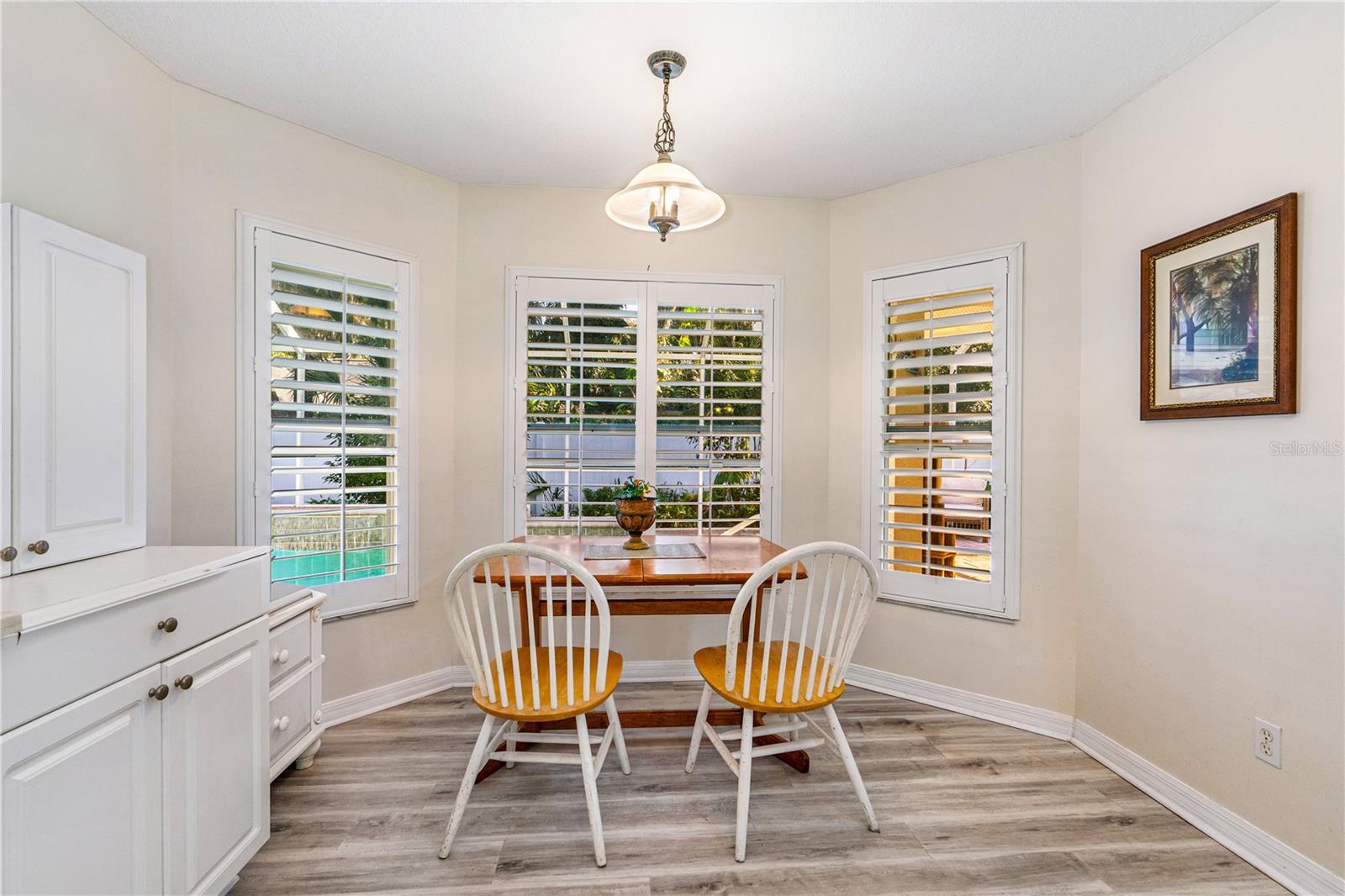 Image 19 of 41 For 6092 Summerlake Drive