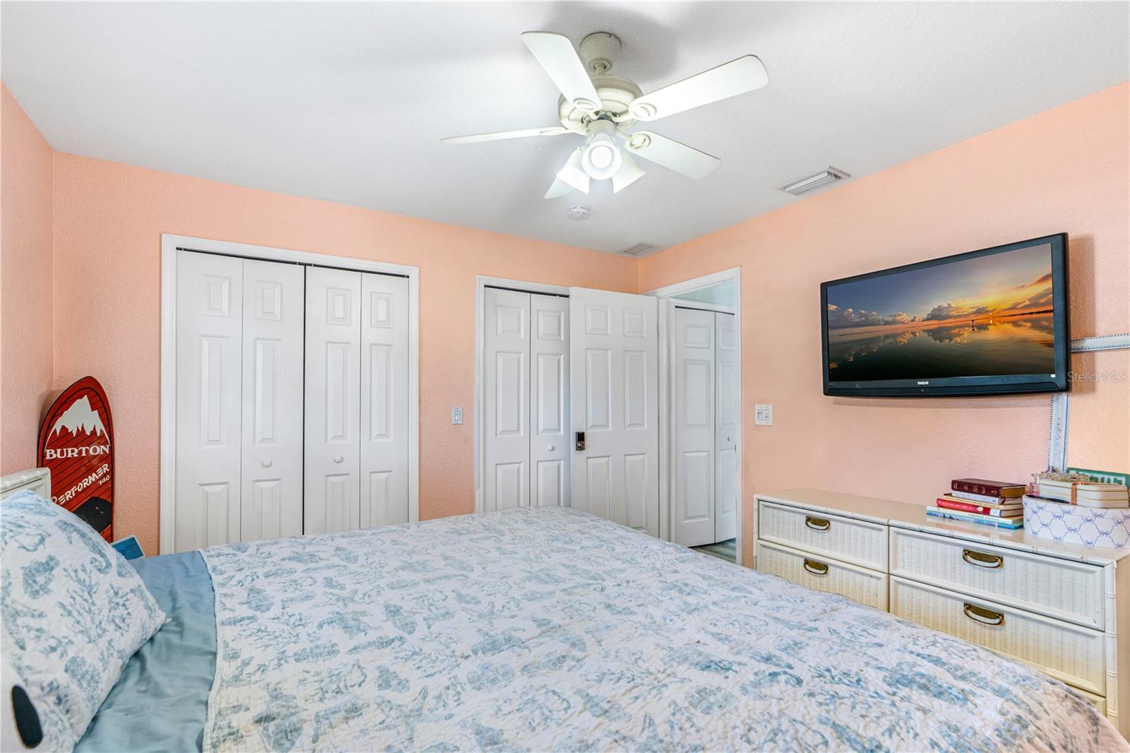 Image 27 of 41 For 6092 Summerlake Drive