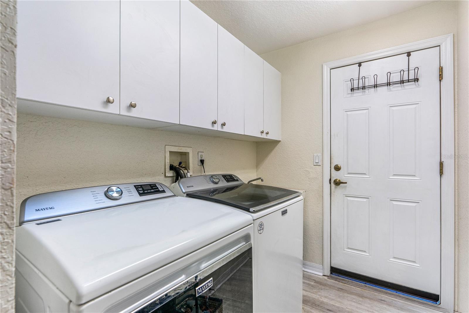 Image 31 of 41 For 6092 Summerlake Drive