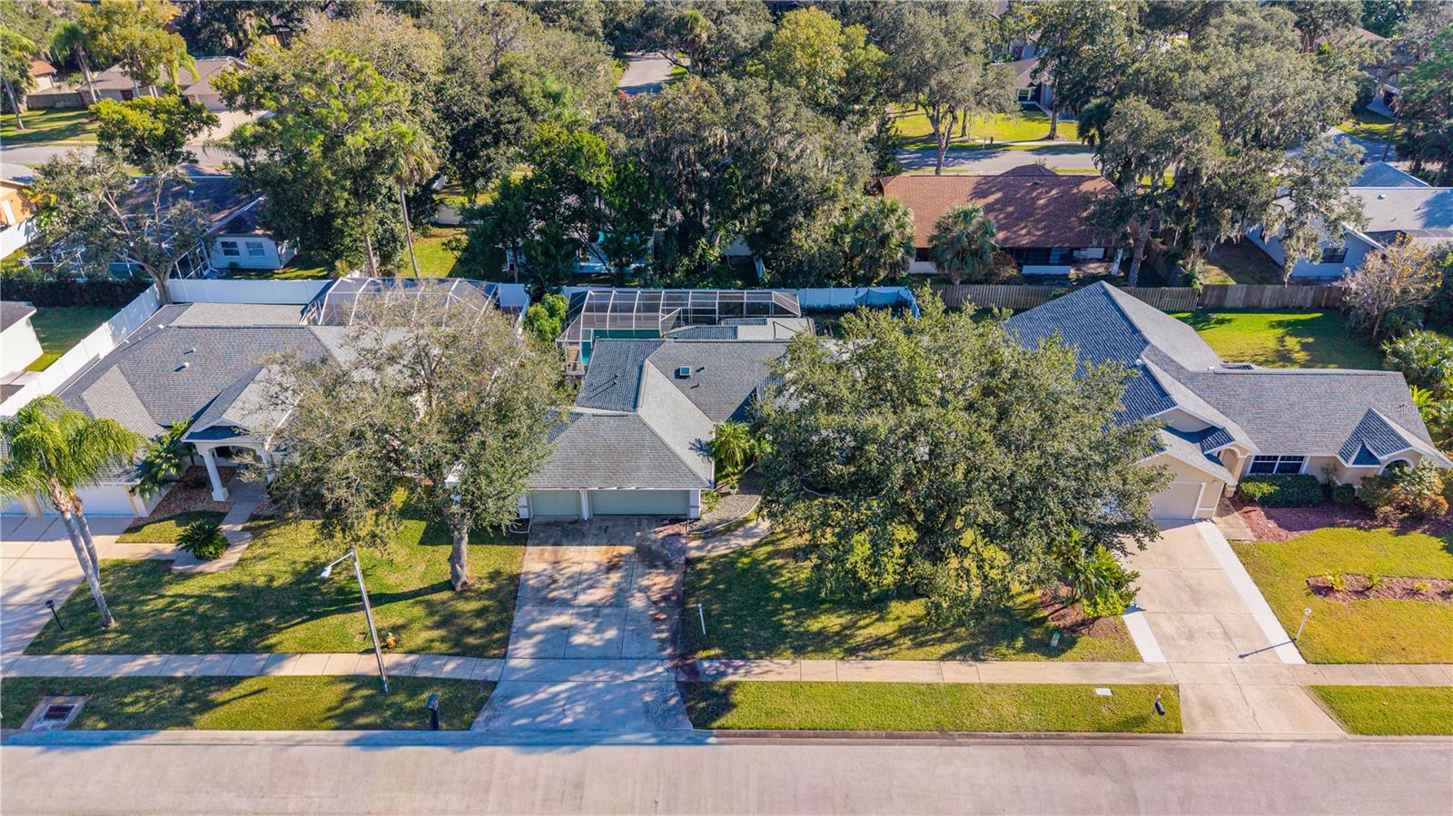 Image 33 of 41 For 6092 Summerlake Drive