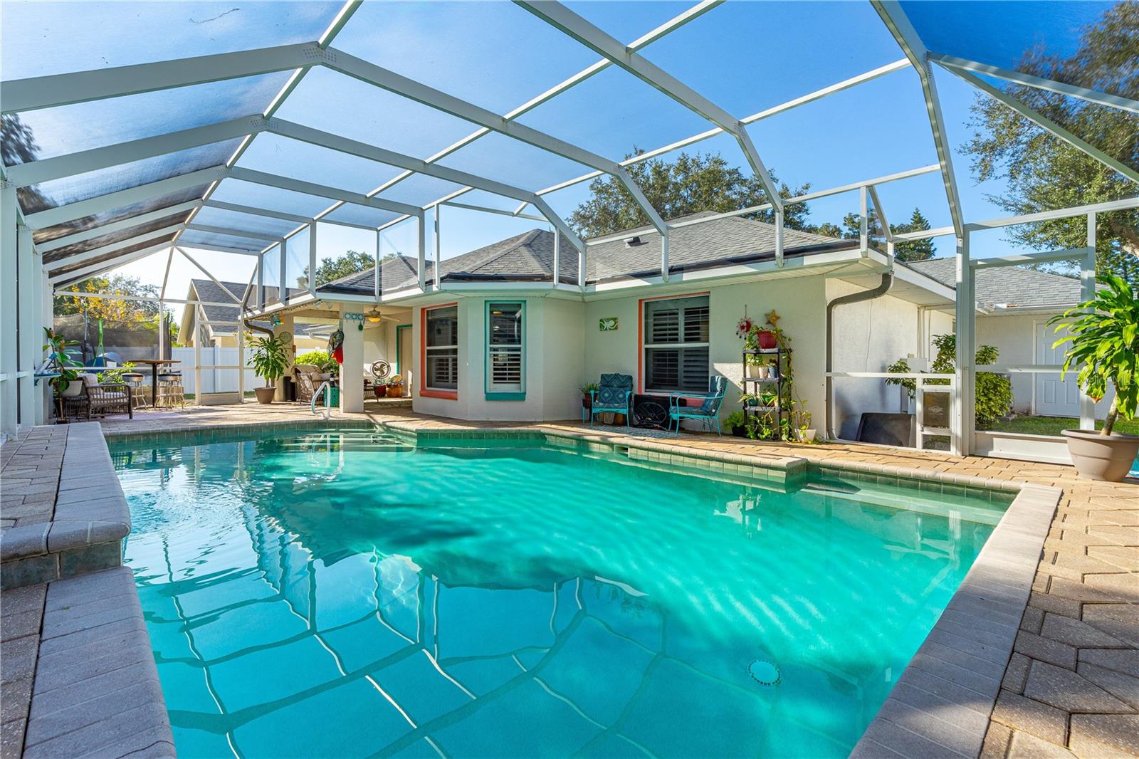 Image 8 of 41 For 6092 Summerlake Drive