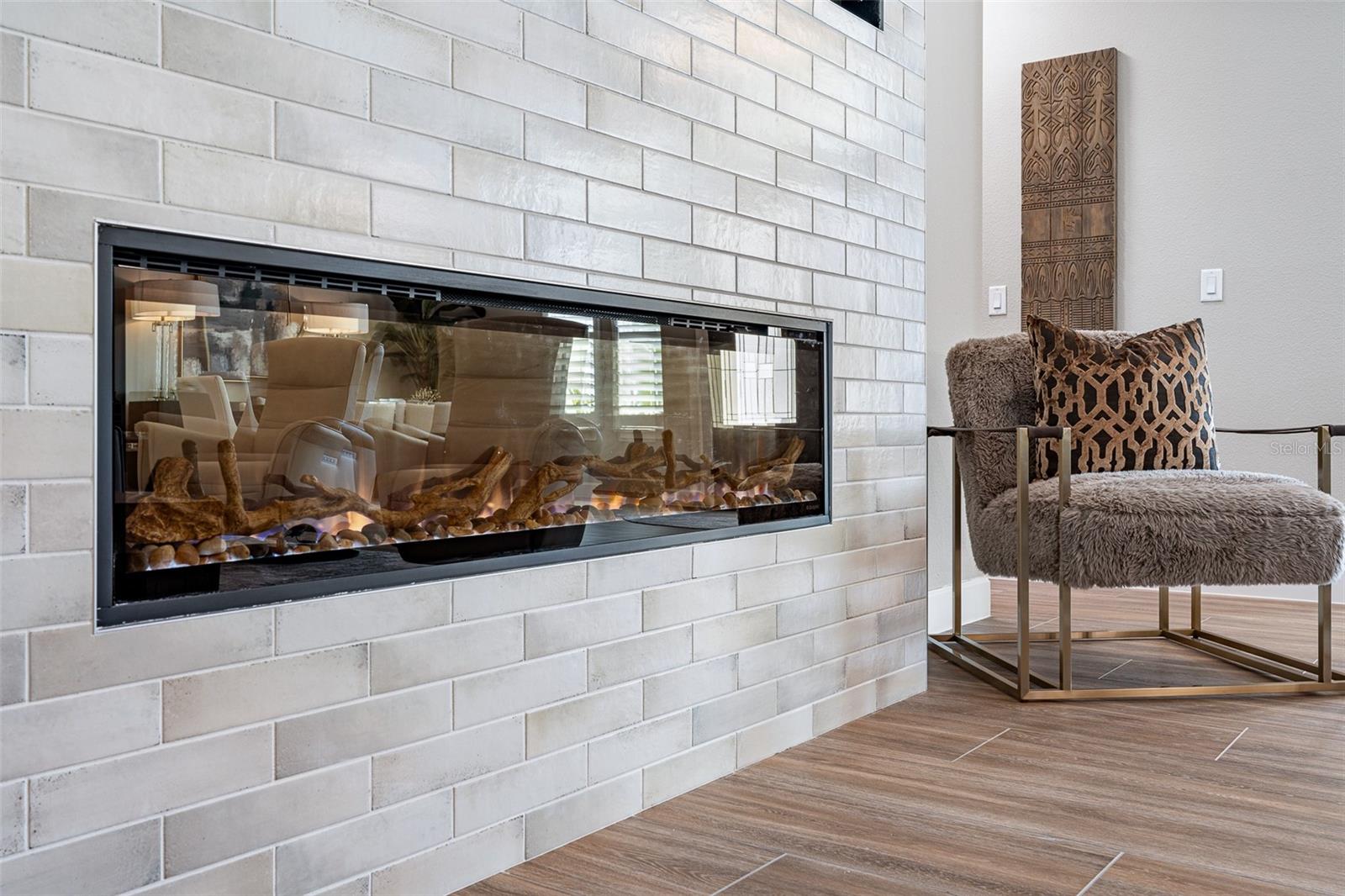 Image 15 of 99 For 264 Stirling Bridge Drive