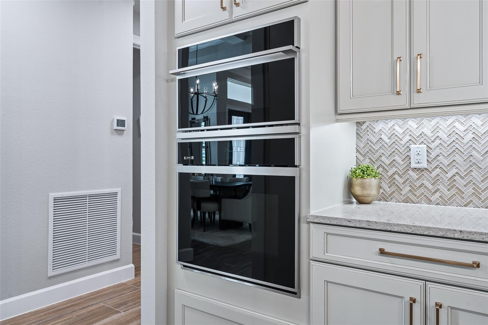 Image 19 of 99 For 264 Stirling Bridge Drive