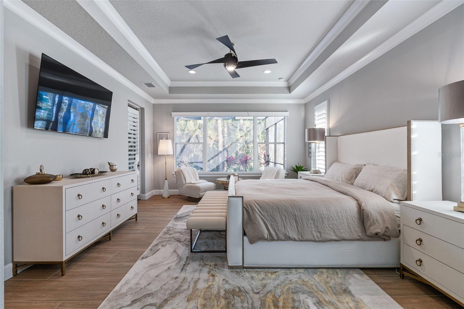 Image 41 of 99 For 264 Stirling Bridge Drive