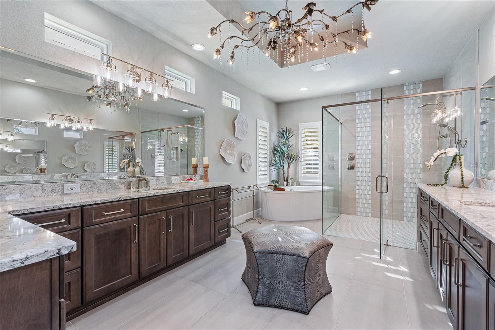 Image 47 of 99 For 264 Stirling Bridge Drive