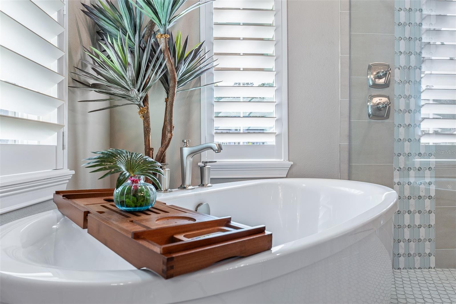 Image 51 of 99 For 264 Stirling Bridge Drive