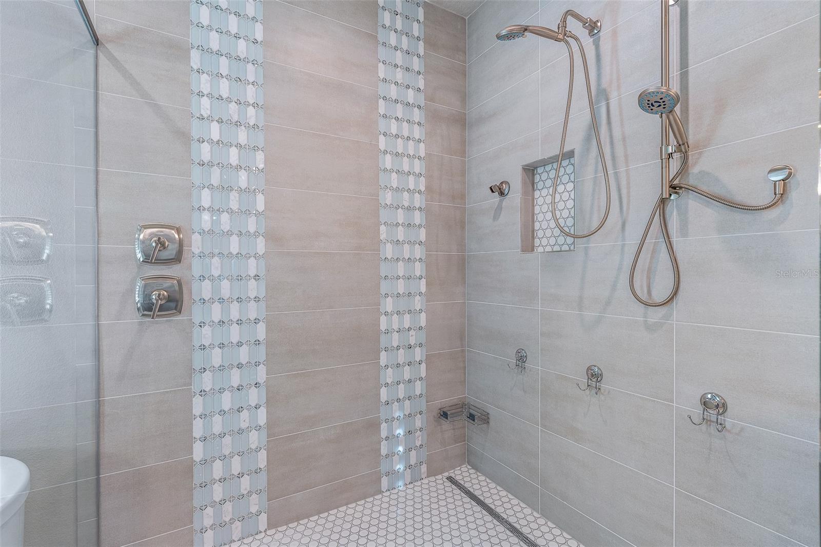 Image 53 of 99 For 264 Stirling Bridge Drive