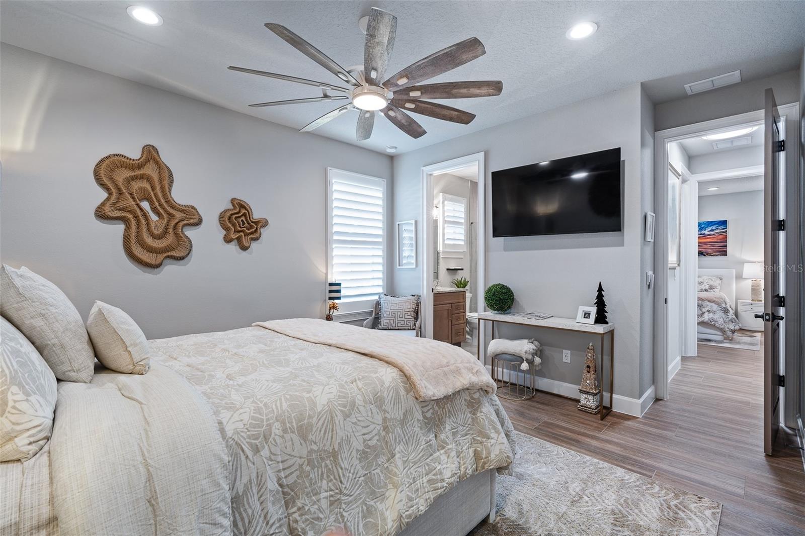 Image 65 of 99 For 264 Stirling Bridge Drive