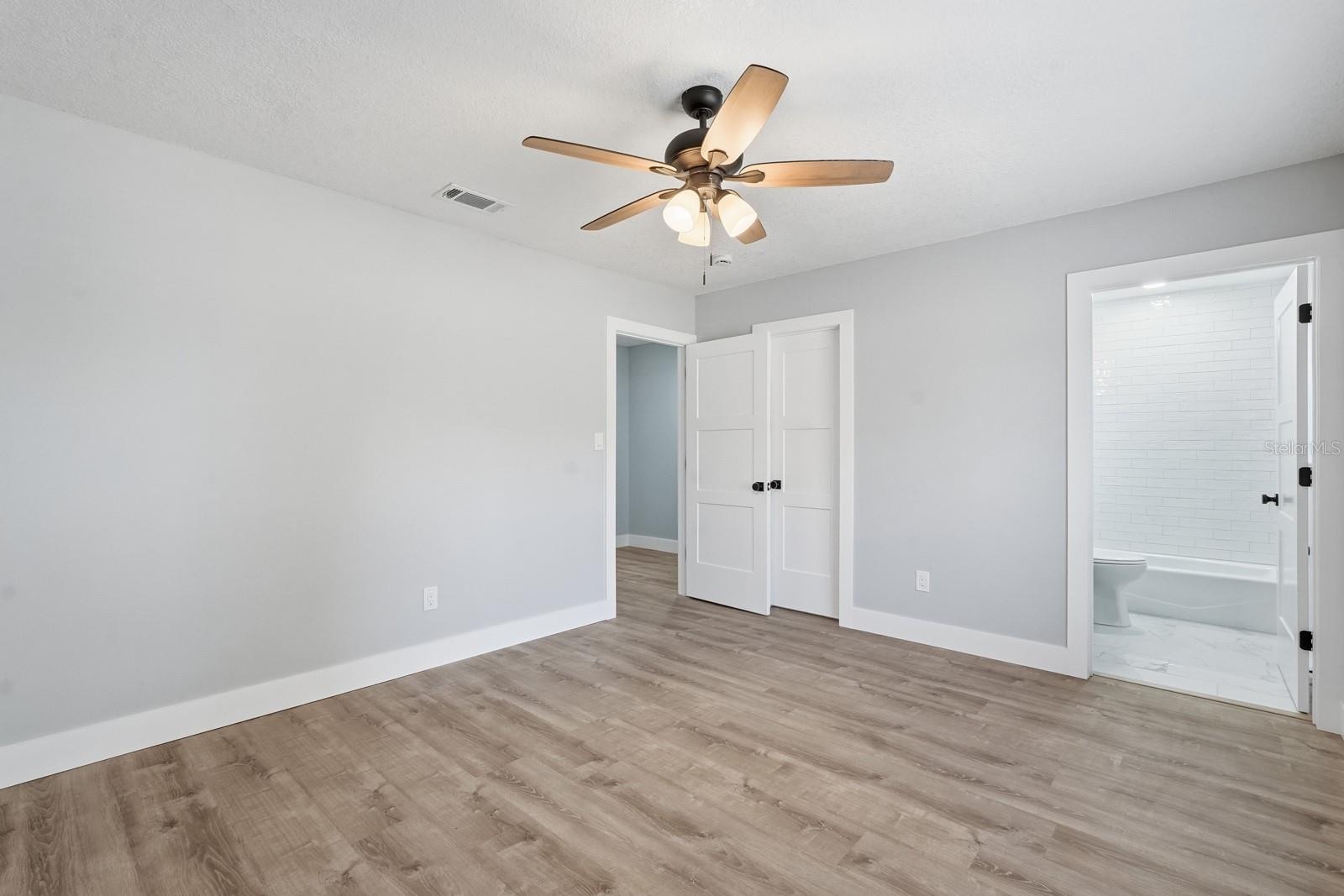 Image 28 of 49 For 341 Alabama Avenue