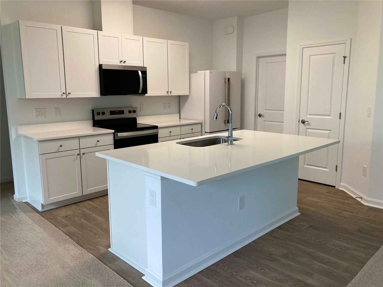 Image 14 of 83 For 280 Last Mango