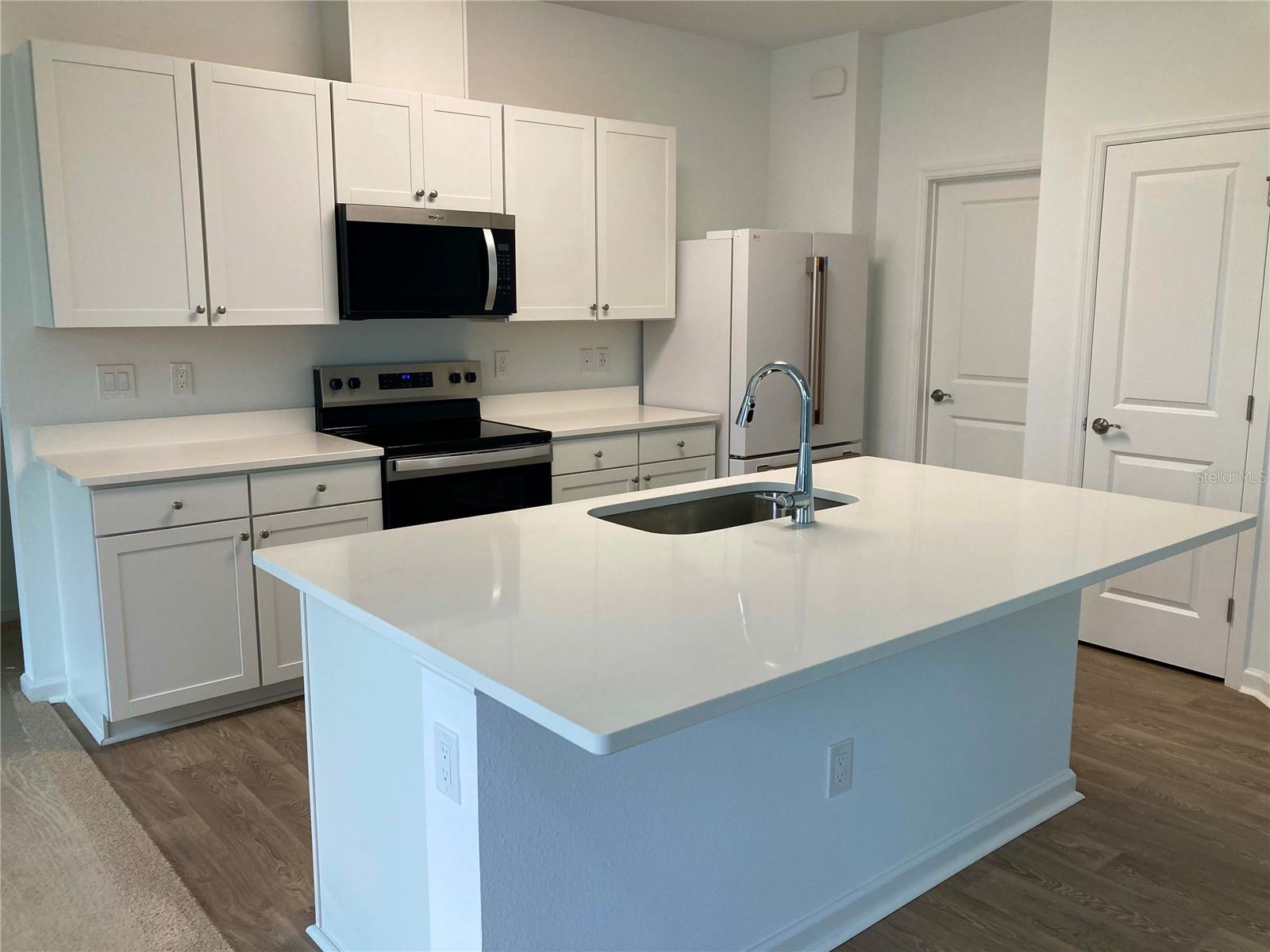 Image 16 of 83 For 280 Last Mango