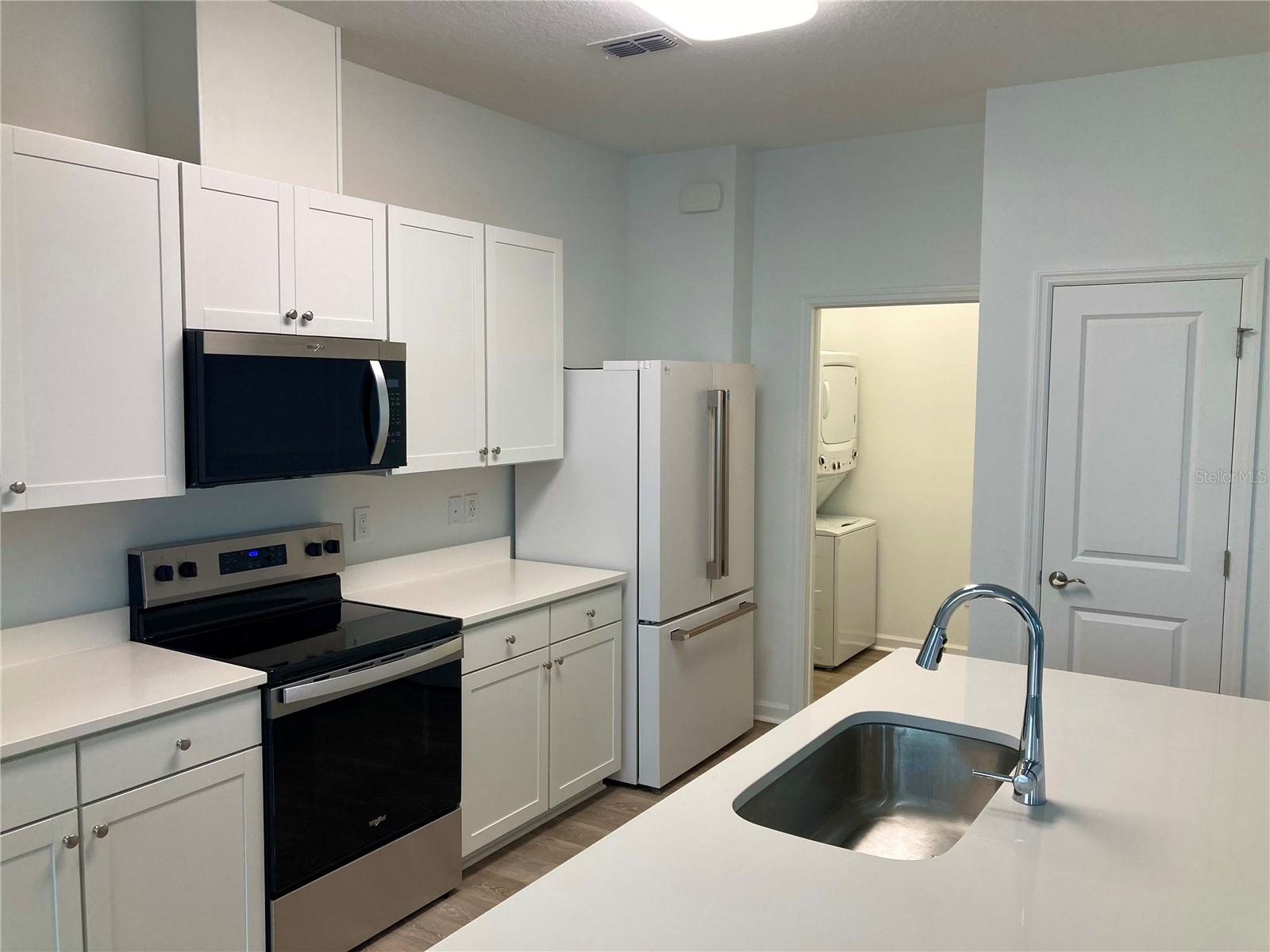 Image 19 of 83 For 280 Last Mango