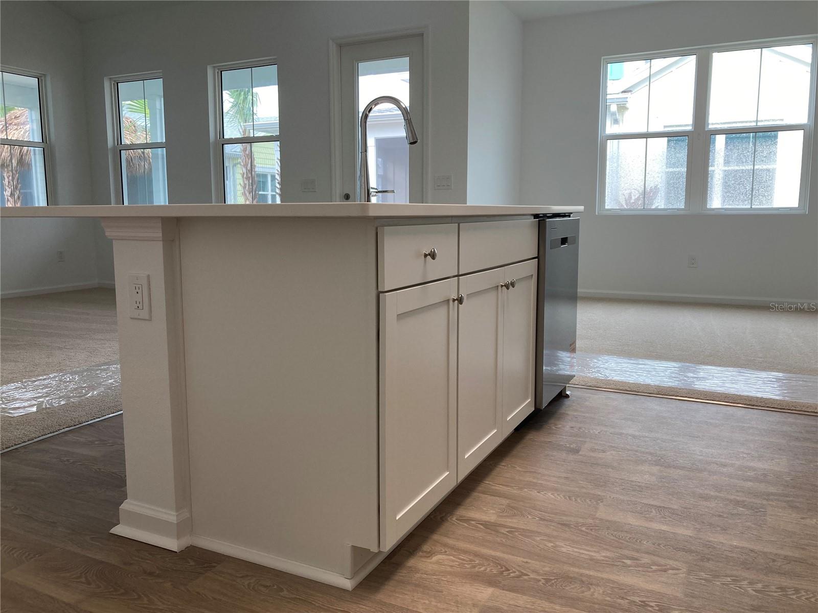 Image 30 of 83 For 280 Last Mango