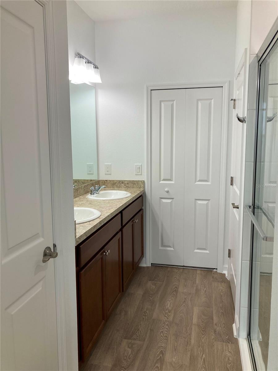 Image 37 of 83 For 280 Last Mango