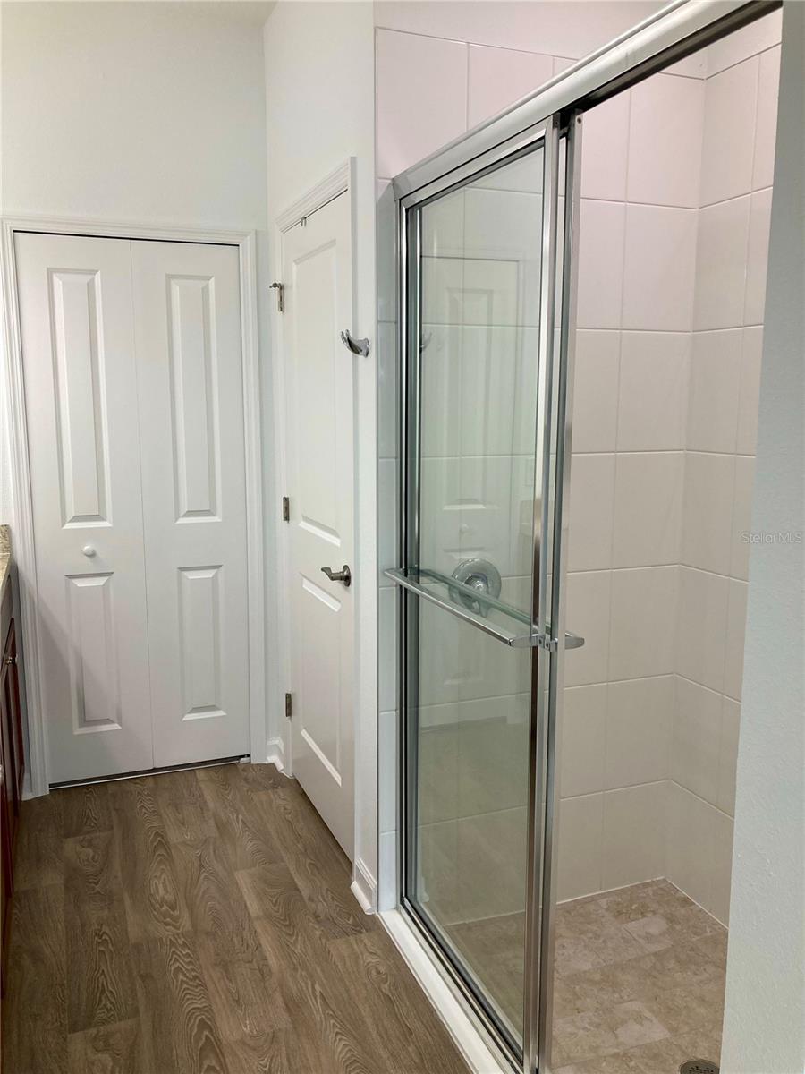 Image 38 of 83 For 280 Last Mango