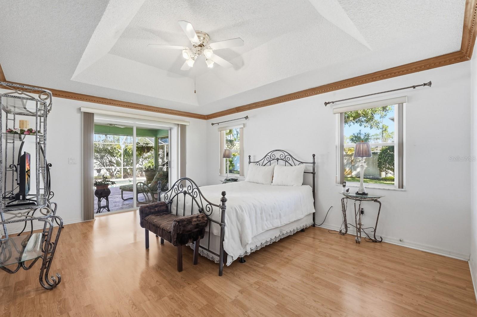 Image 28 of 49 For 33 Poinsettia Lane