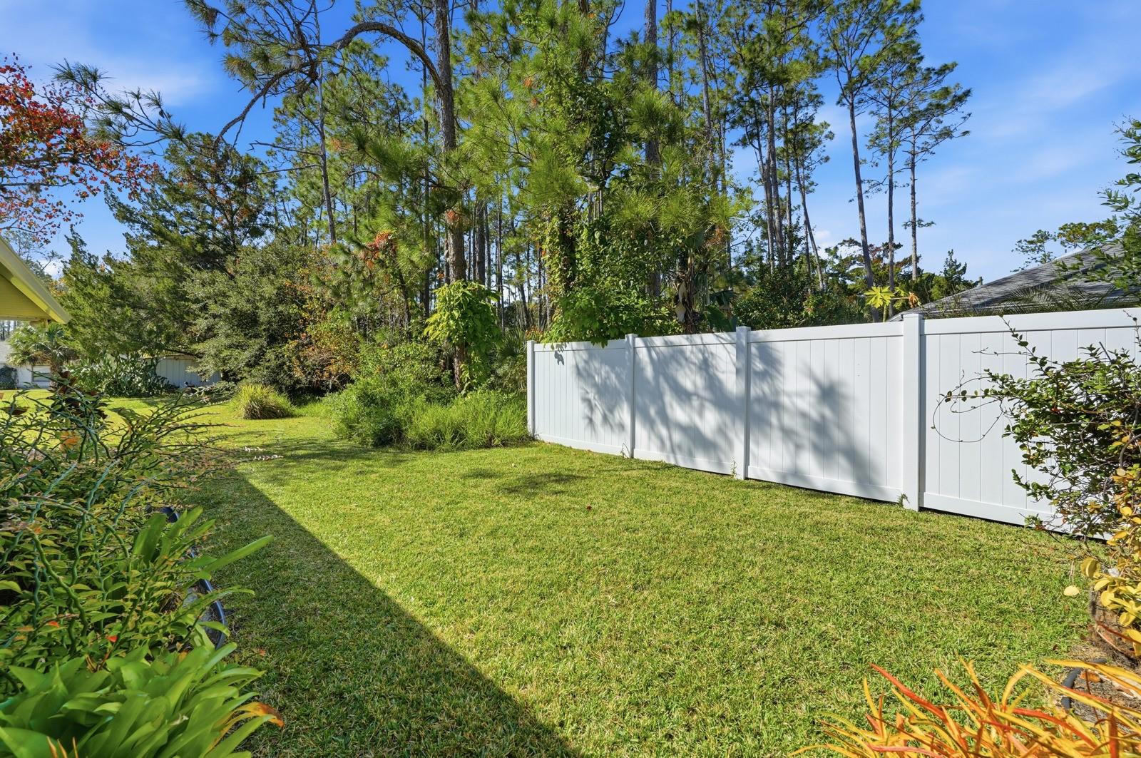 Image 47 of 49 For 33 Poinsettia Lane