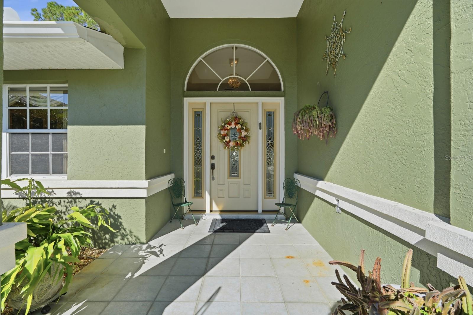 Image 6 of 49 For 33 Poinsettia Lane