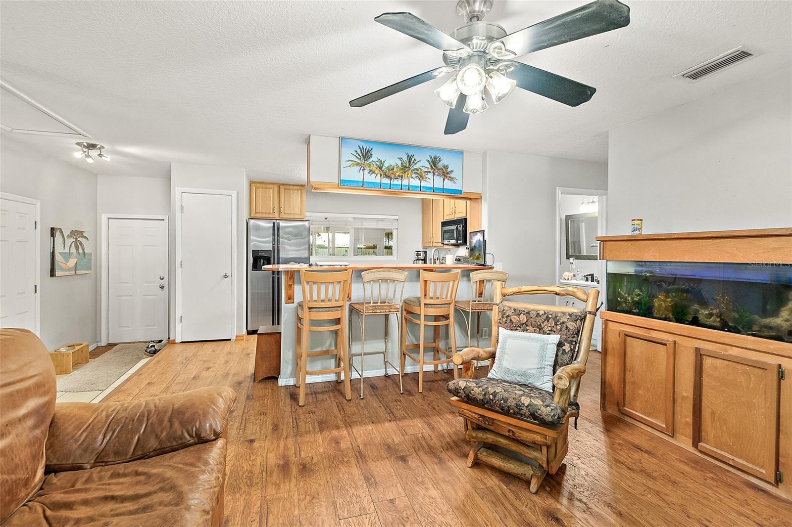 Image 17 of 52 For 405 Cherry Street