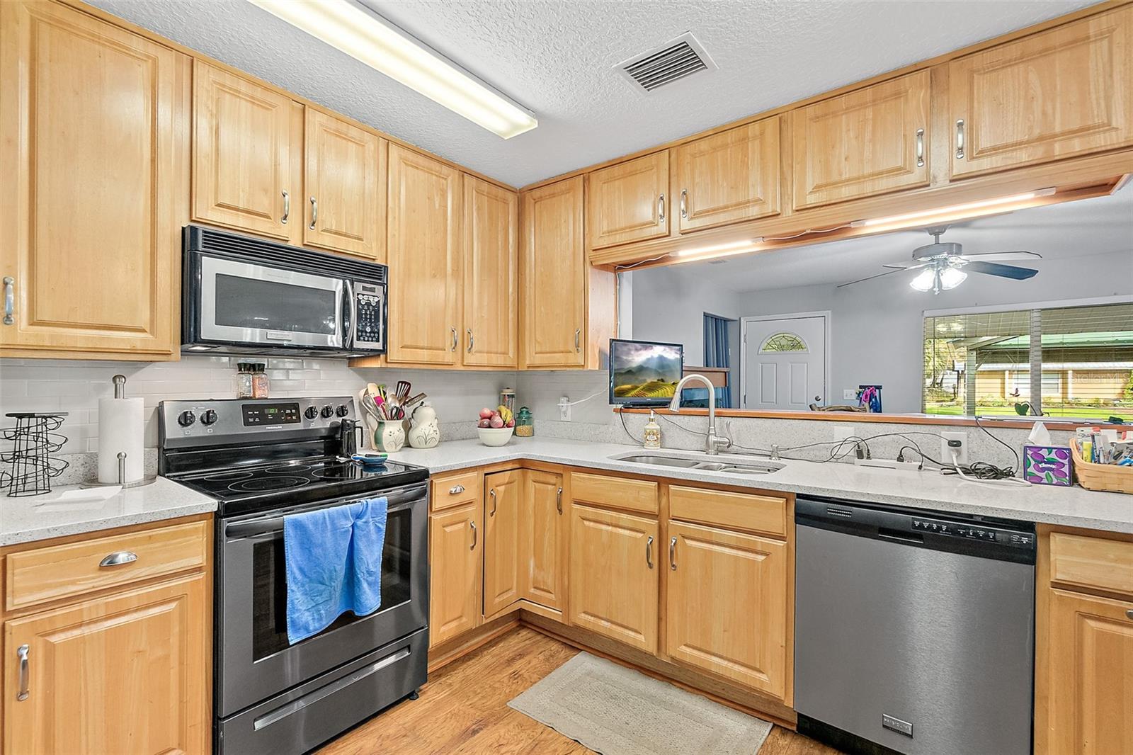 Image 20 of 52 For 405 Cherry Street