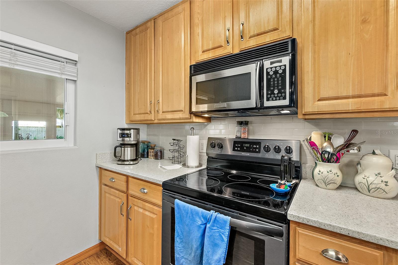 Image 21 of 52 For 405 Cherry Street