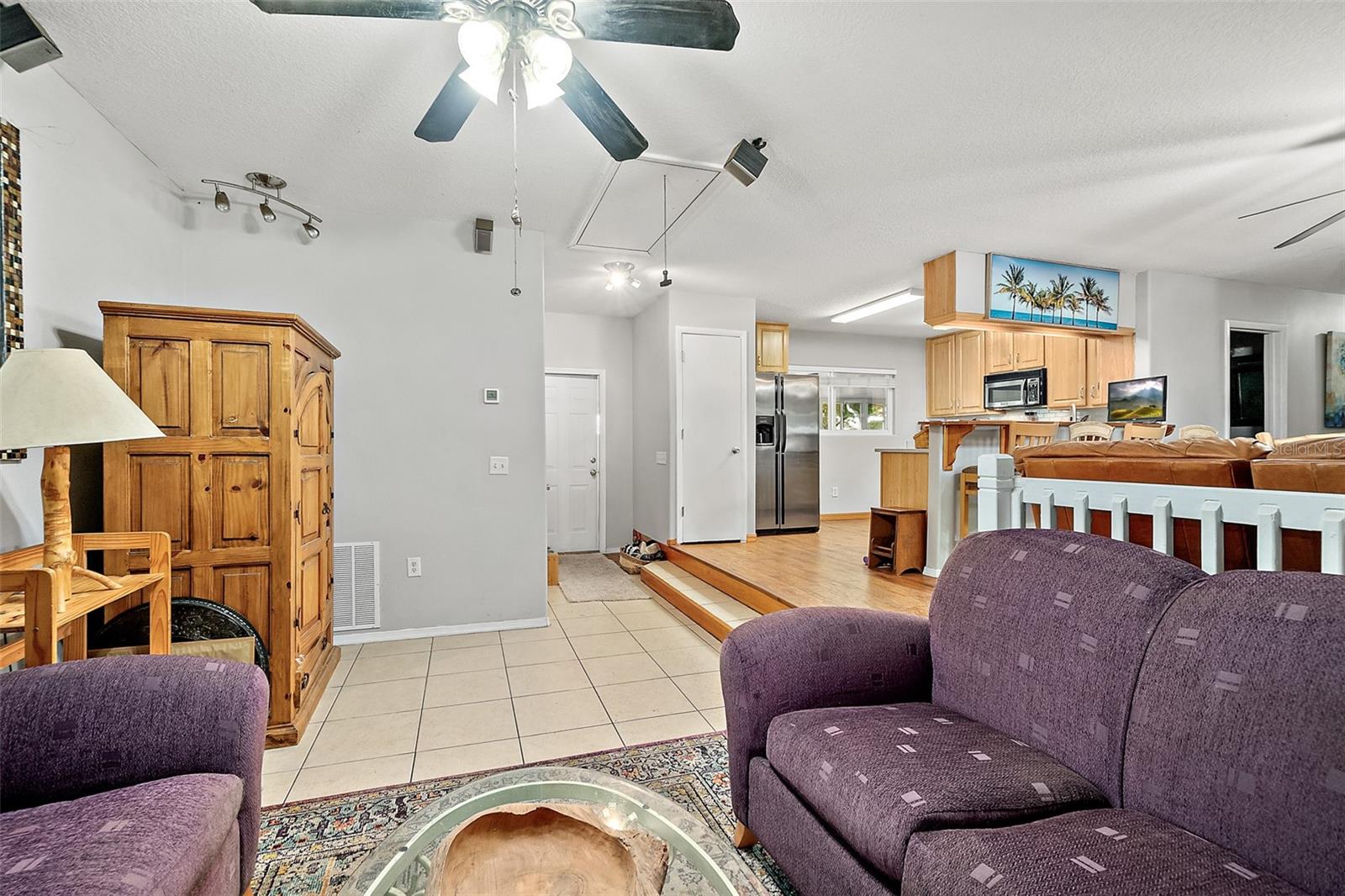 Image 24 of 52 For 405 Cherry Street